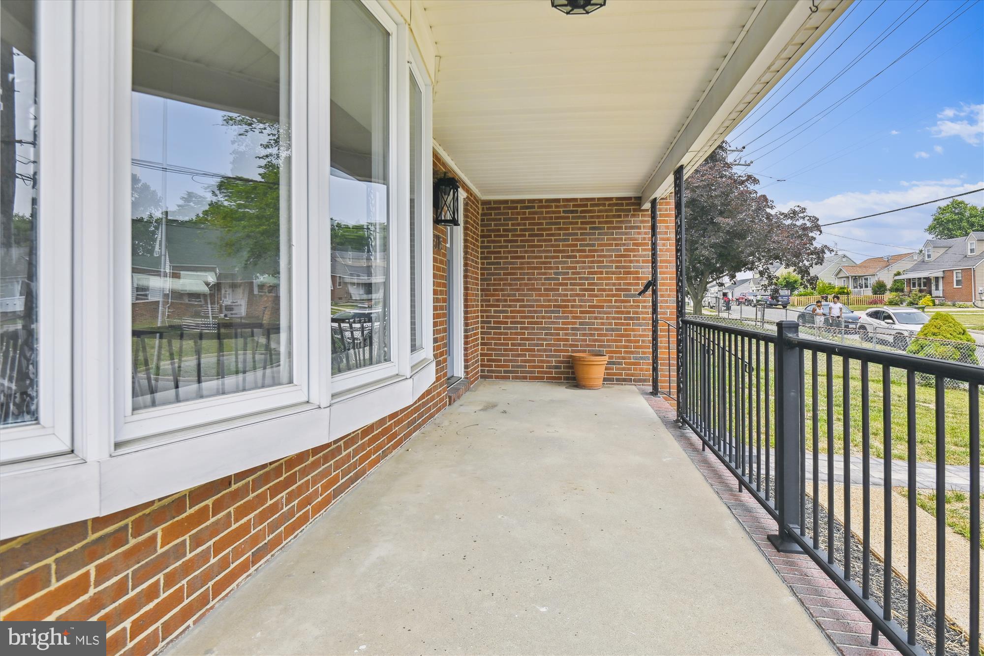 ROLAND TERRACE - Residential