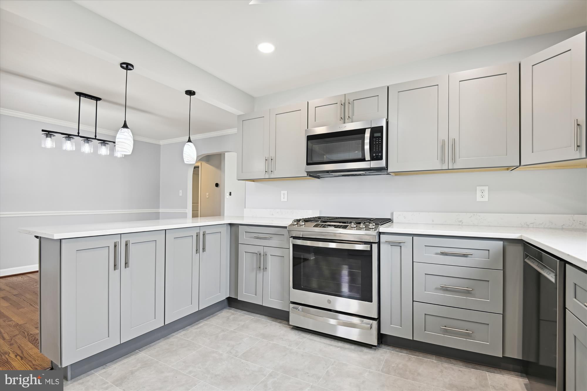 ROLAND TERRACE - Residential