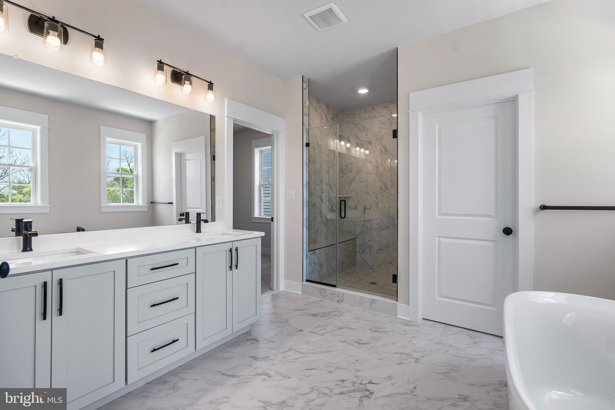 SPRING OAK - Residential