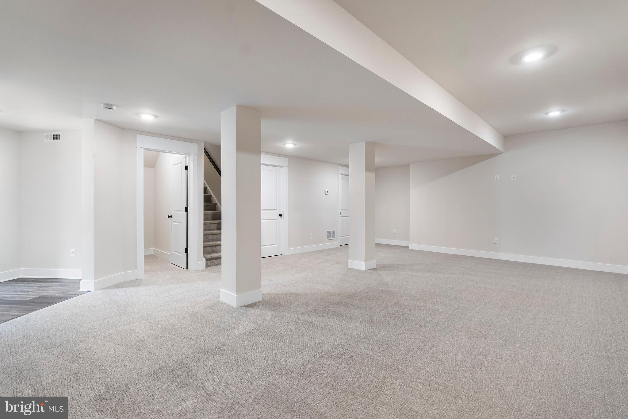 SPRING OAK - Residential