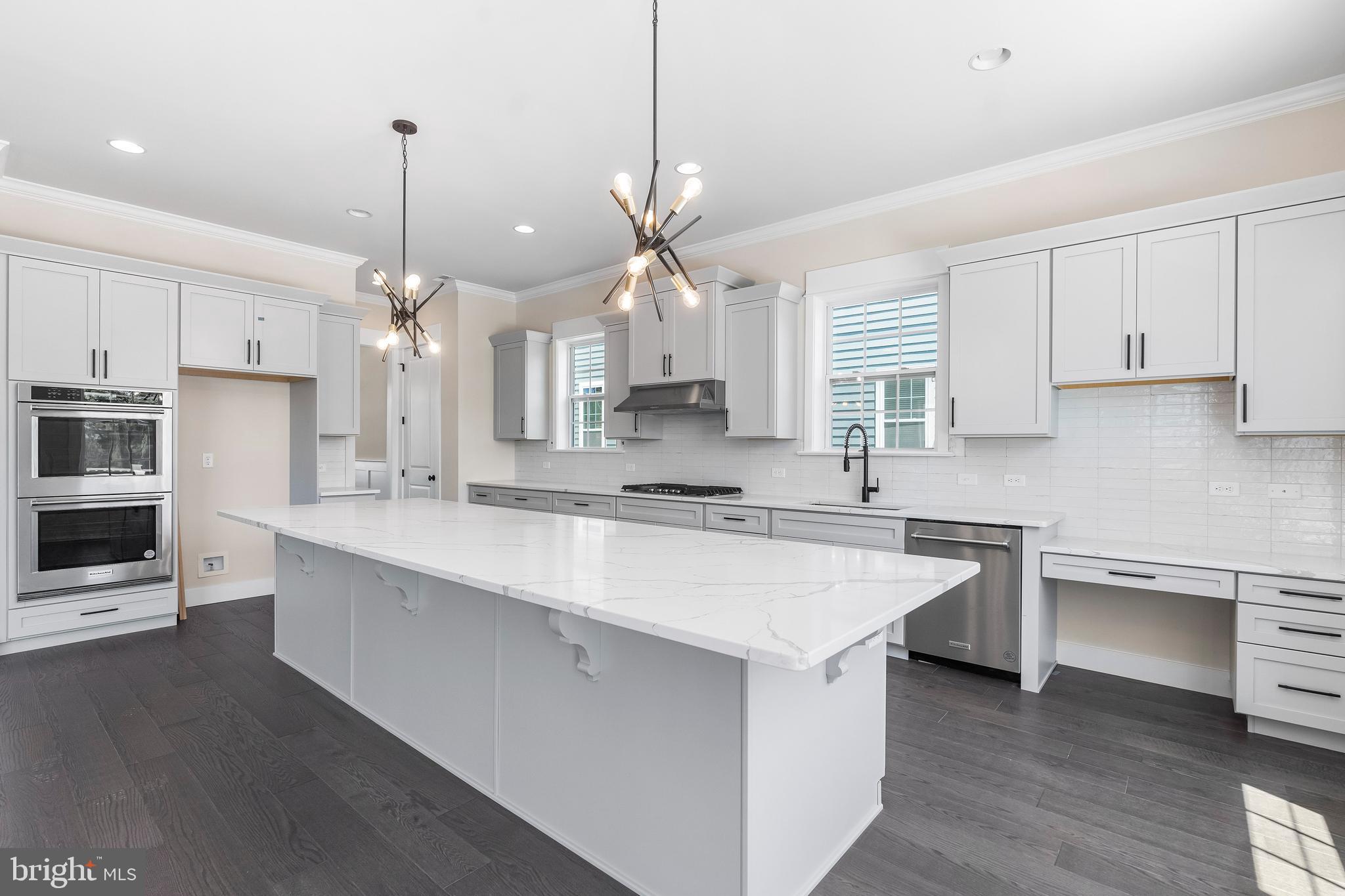 SPRING OAK - Residential