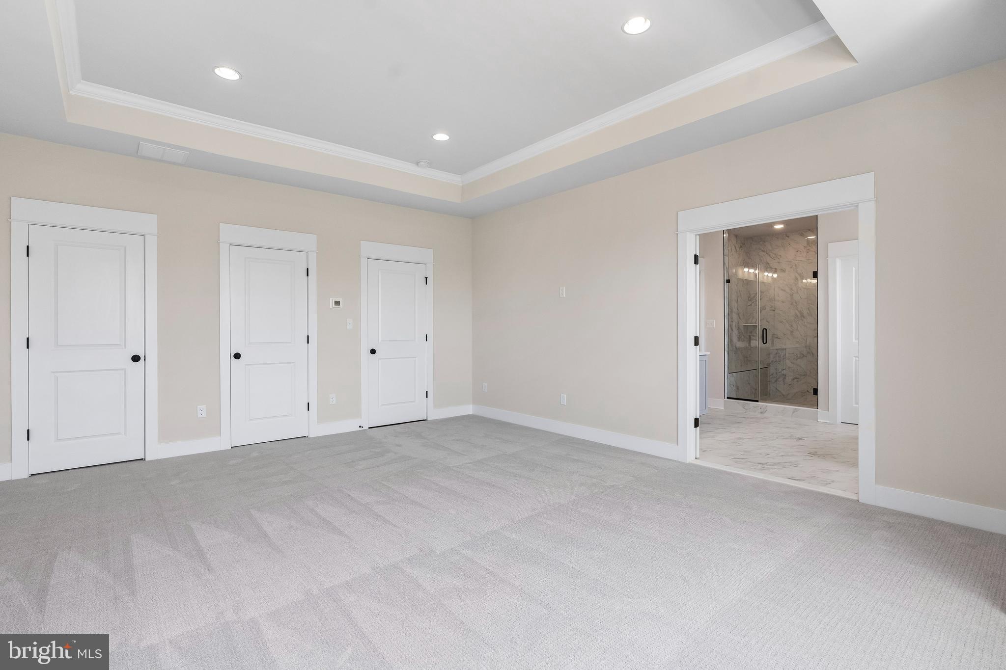 SPRING OAK - Residential