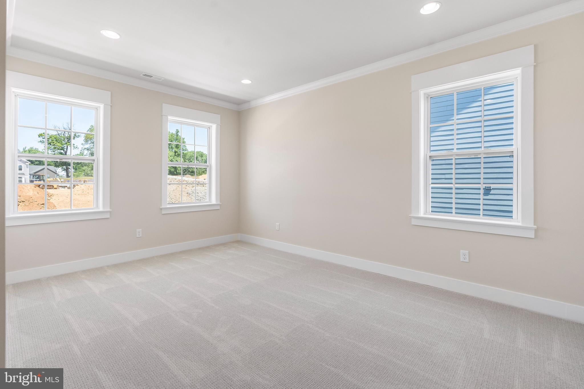 SPRING OAK - Residential