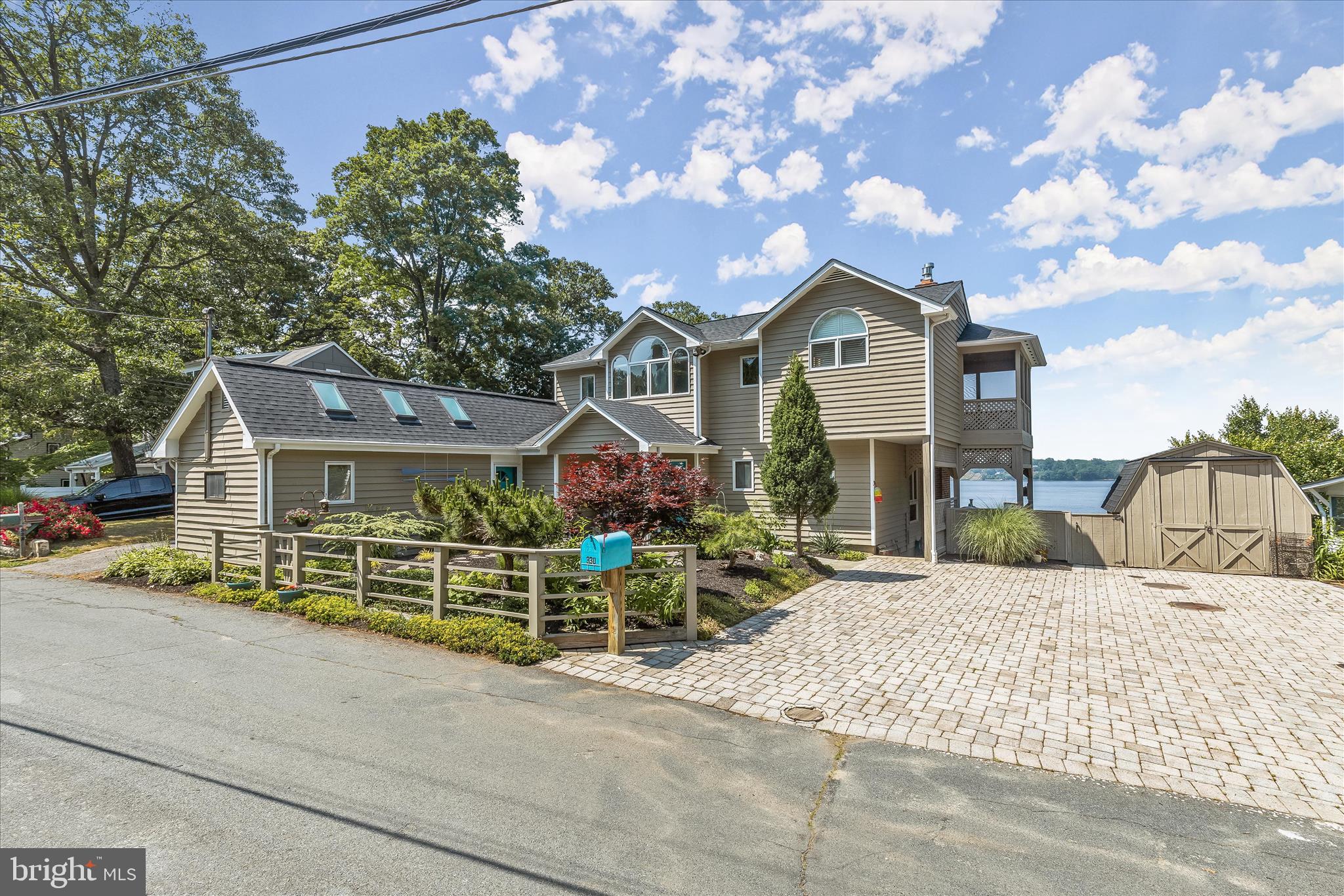 HERALD HARBOR - Residential