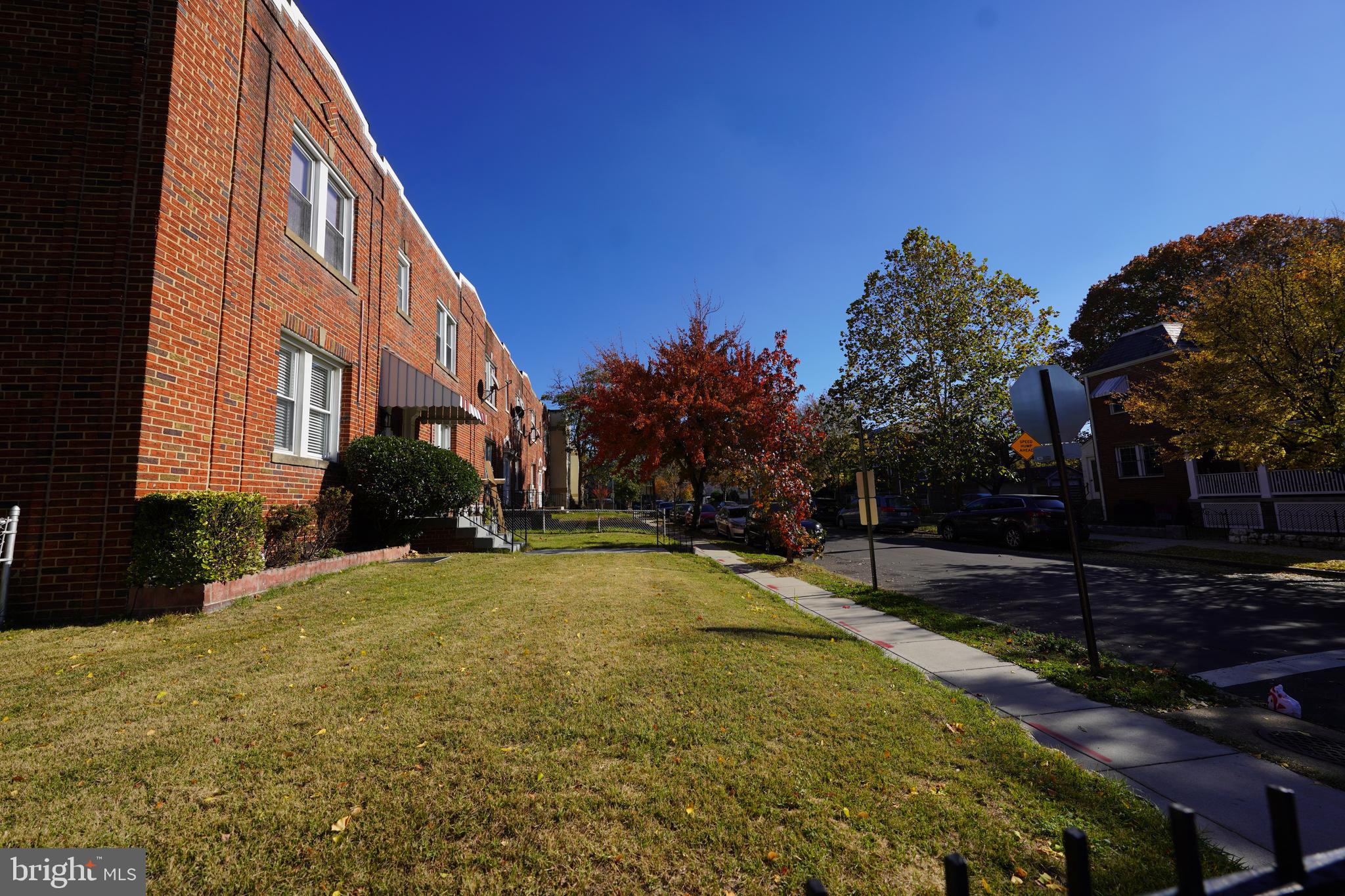 1500 OATES STREET NE 3