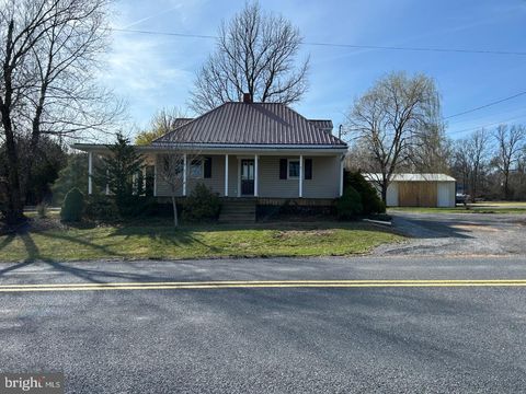 883 SIDDONSBURG ROAD LEWISBERRY PA 17339