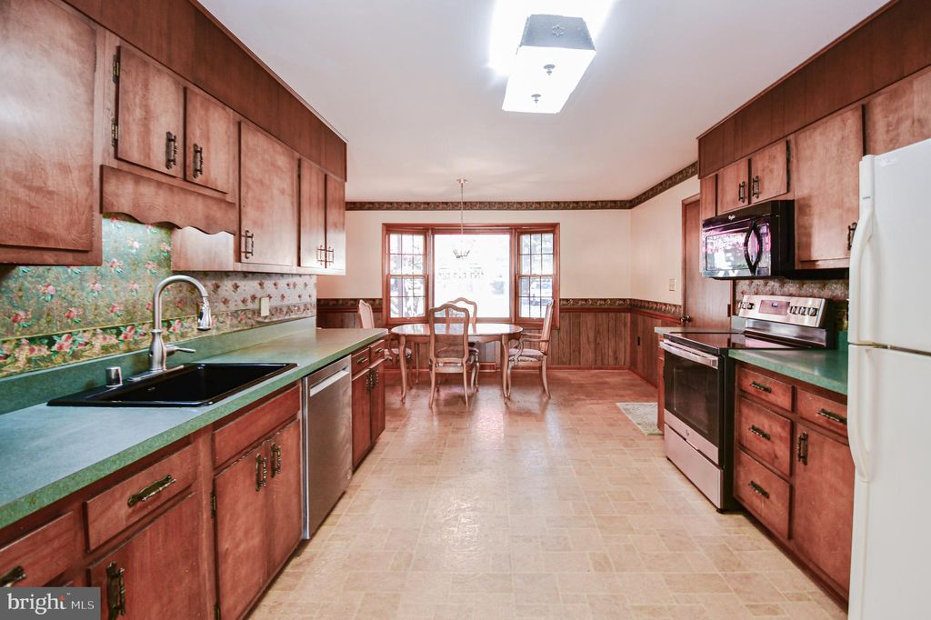 Photo of 8008 Dustin Drive, FREDERICK, MD 21701 (MLS # MDFR2072764)