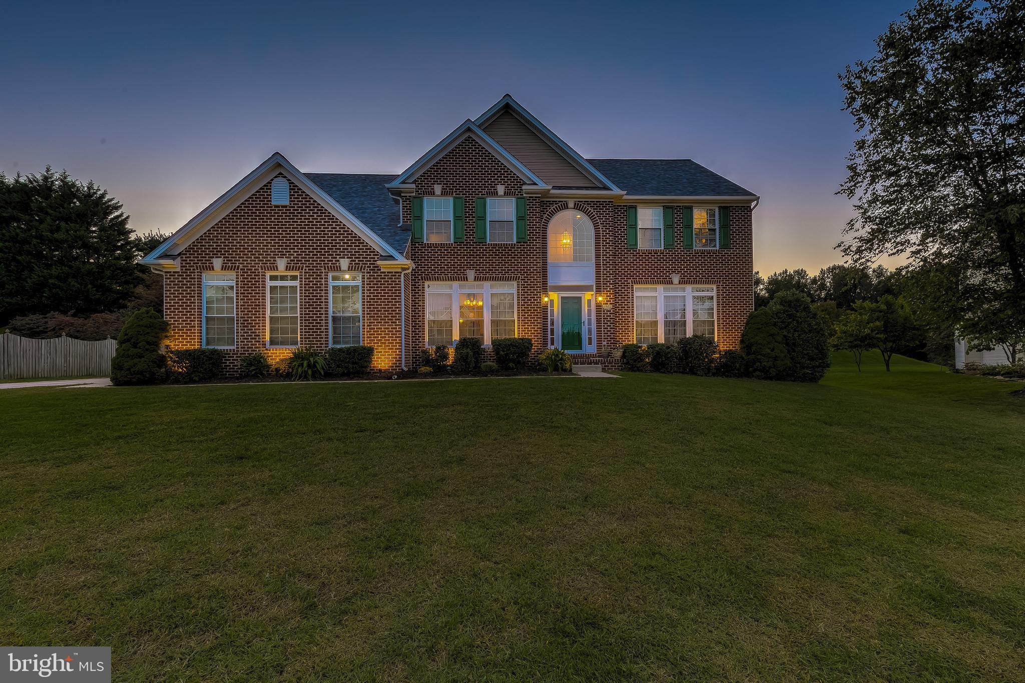 FOREST LAKES - Residential