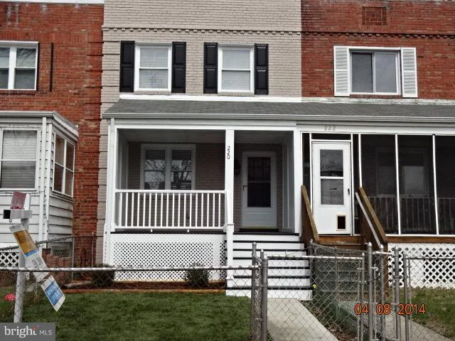 220 Wesmond Drive, Alexandria, VA 22305