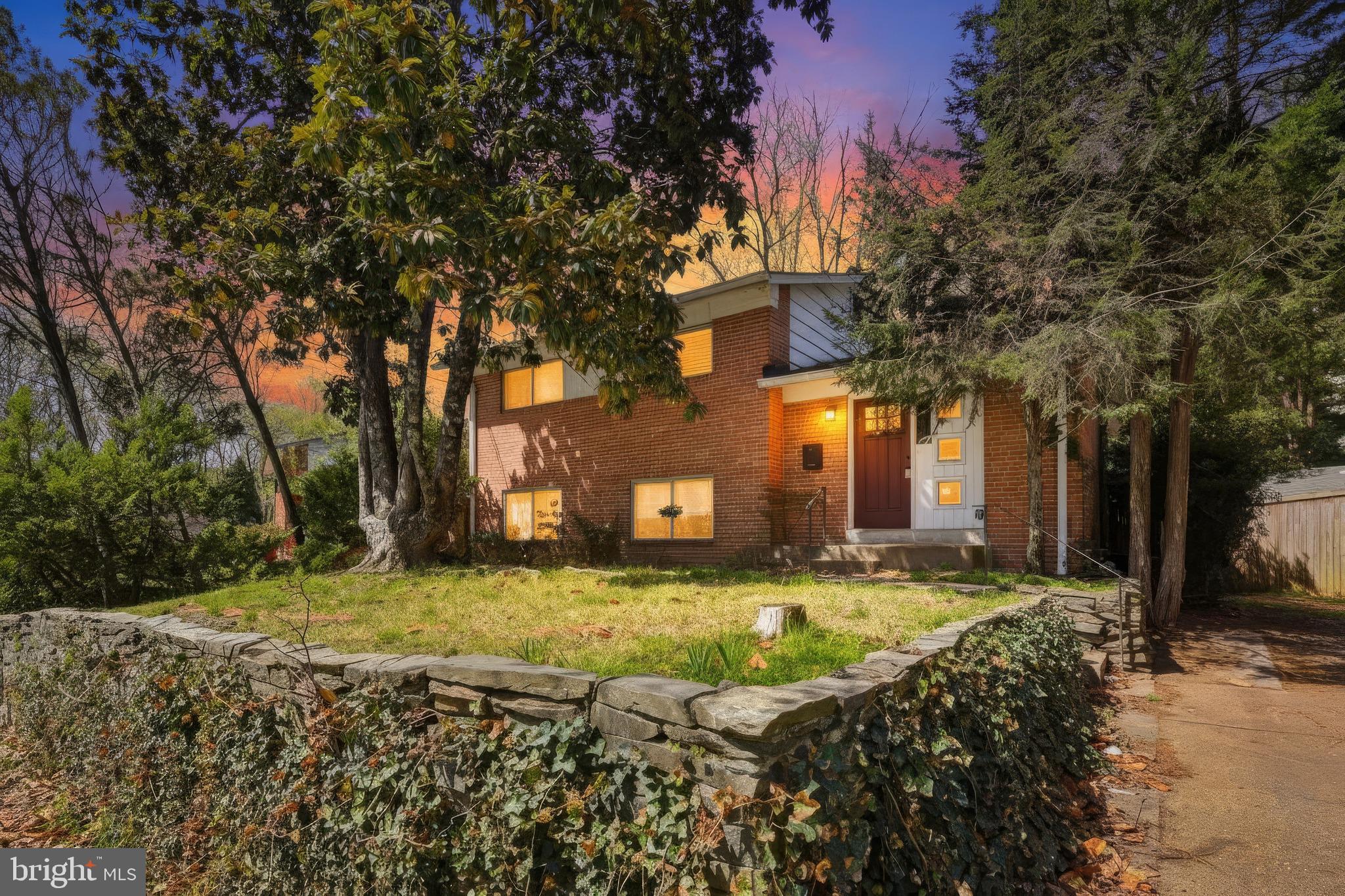 9717 HEDIN DRIVE