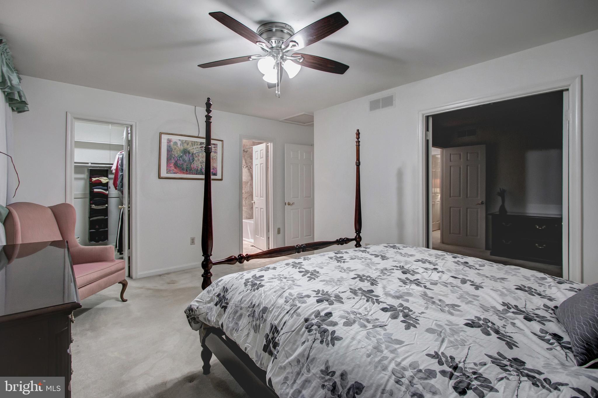 STONEGATE VILLAGE - Residential