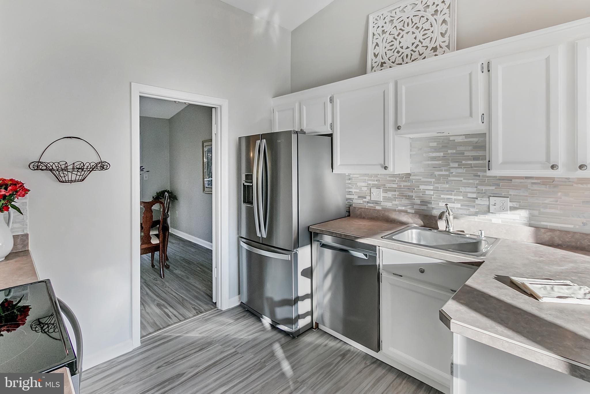 STONEGATE VILLAGE - Residential