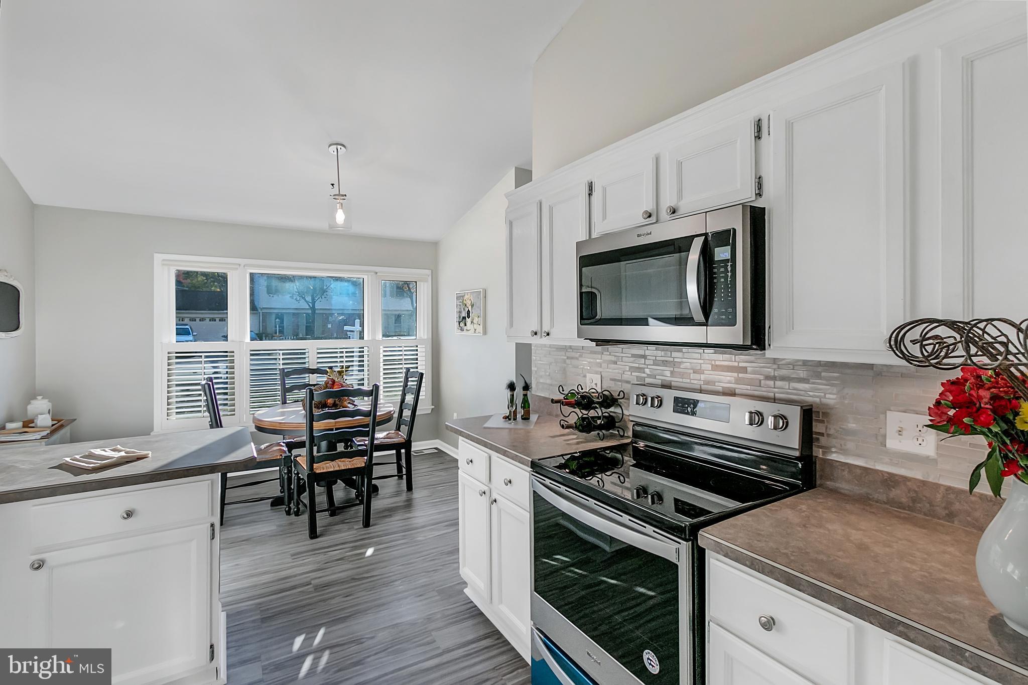 STONEGATE VILLAGE - Residential