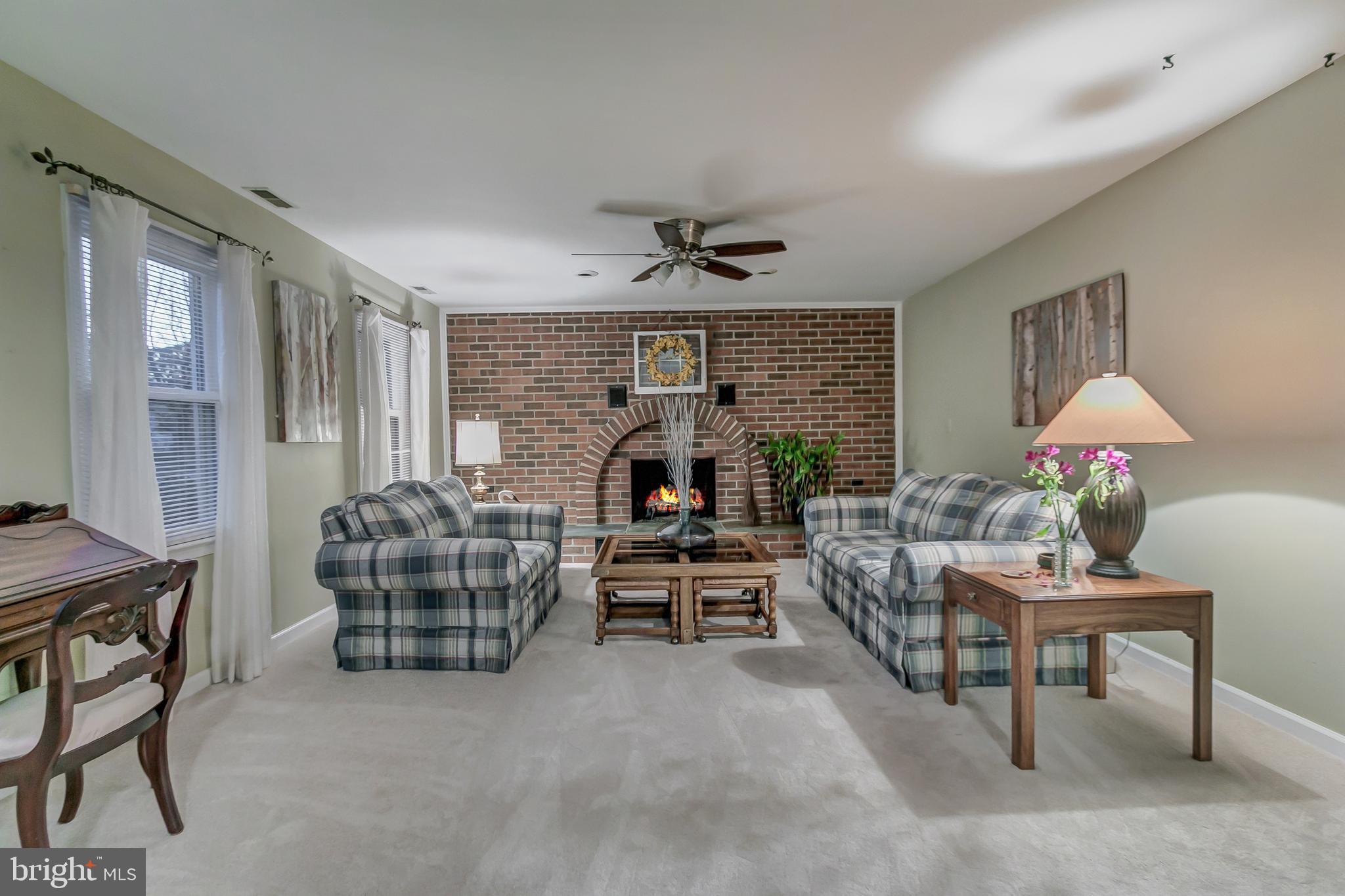 STONEGATE VILLAGE - Residential