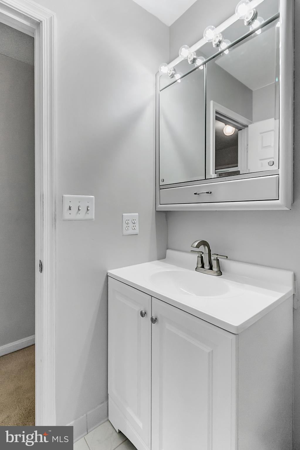 STONEGATE VILLAGE - Residential