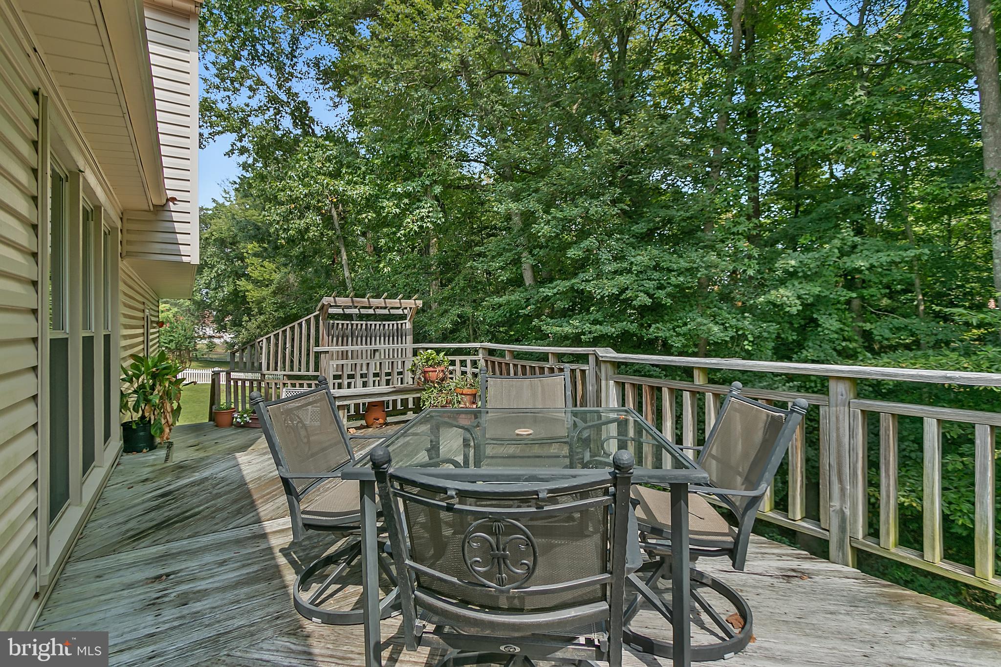 STONEGATE VILLAGE - Residential