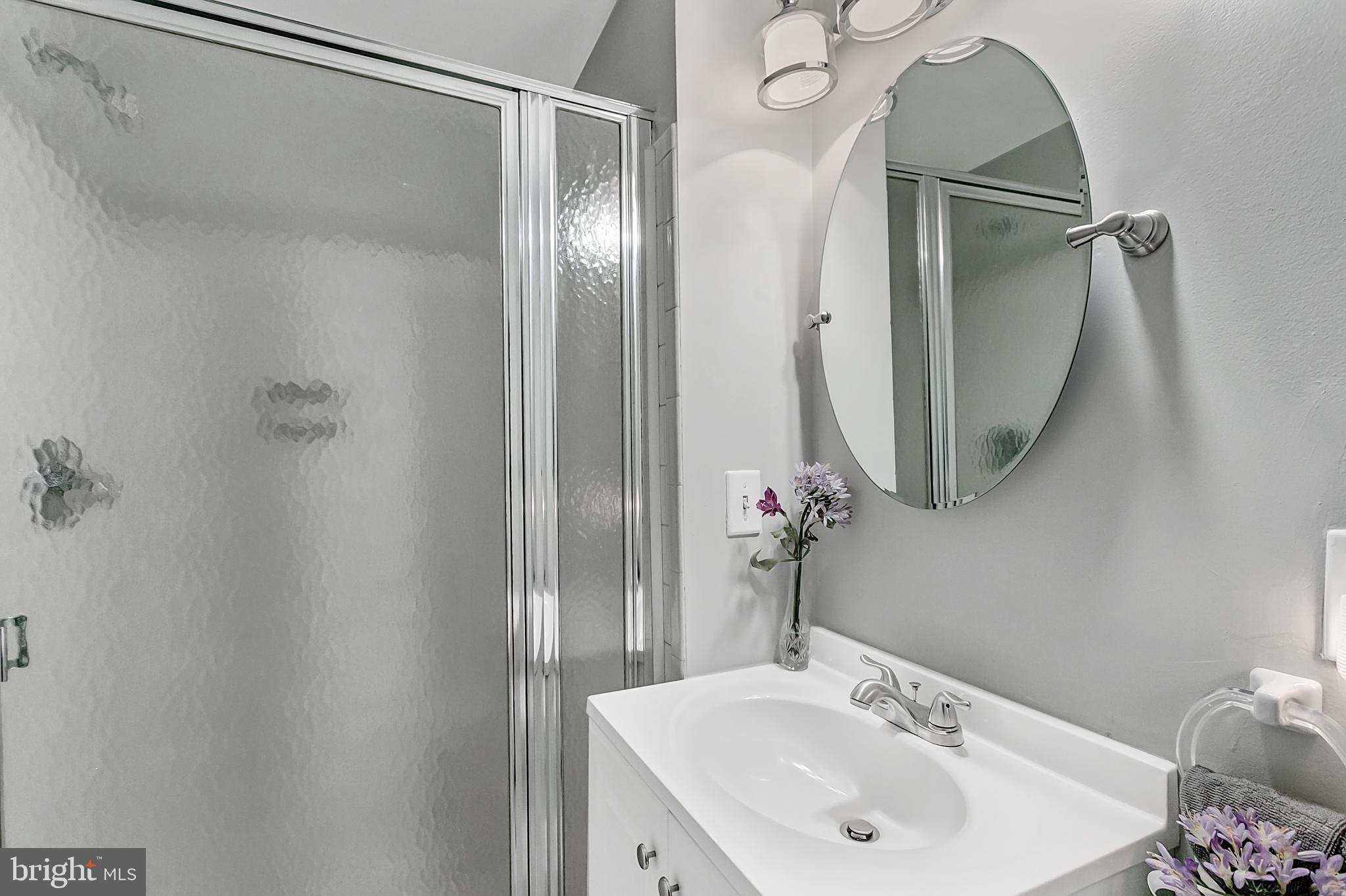 STONEGATE VILLAGE - Residential