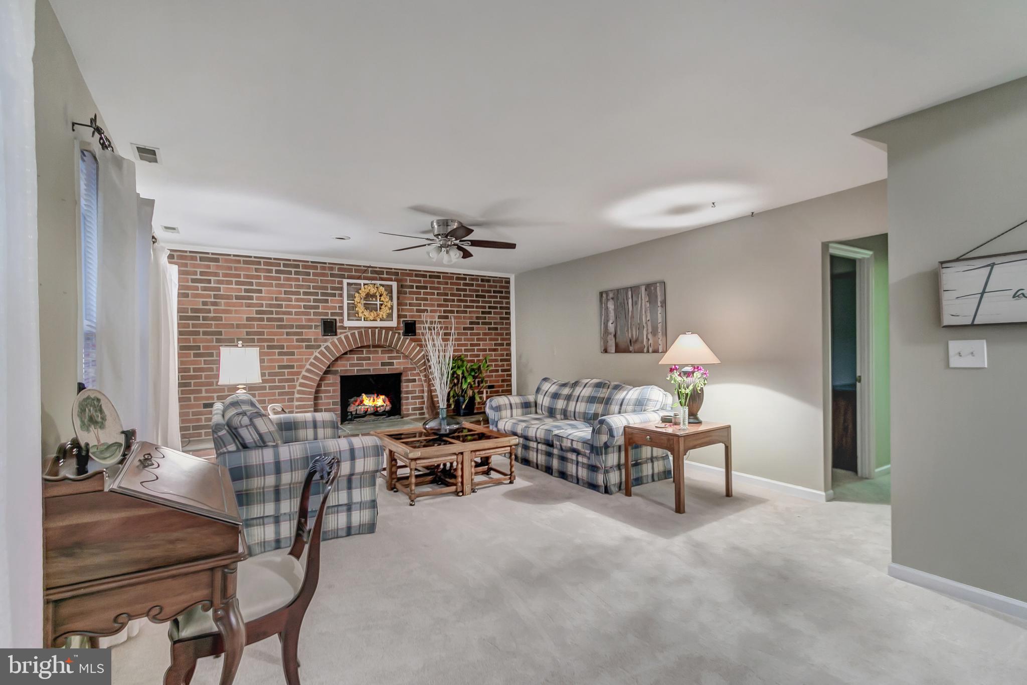 STONEGATE VILLAGE - Residential