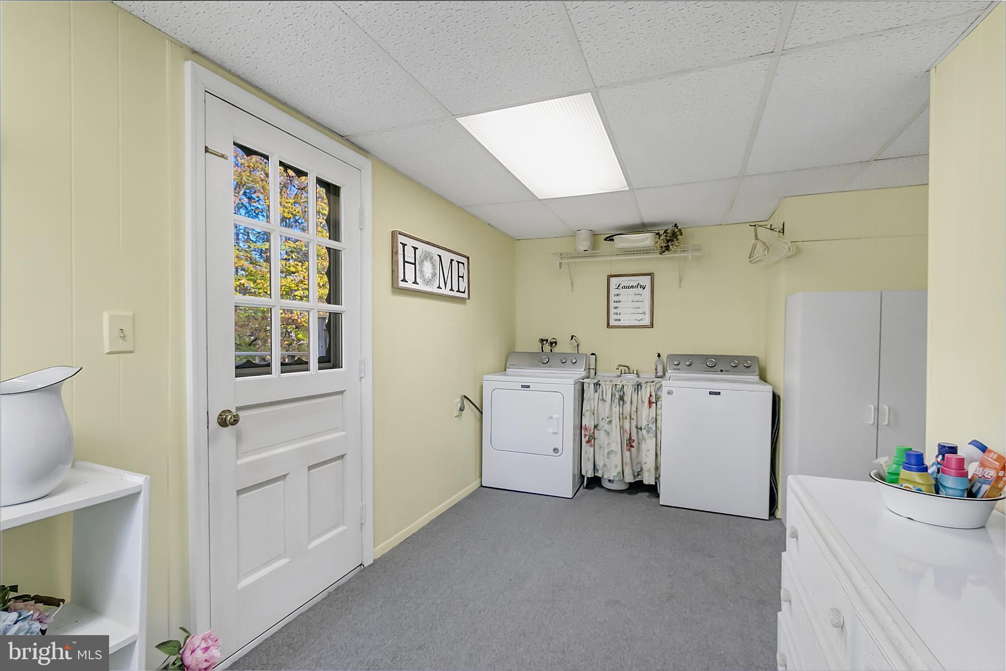 STONEGATE VILLAGE - Residential