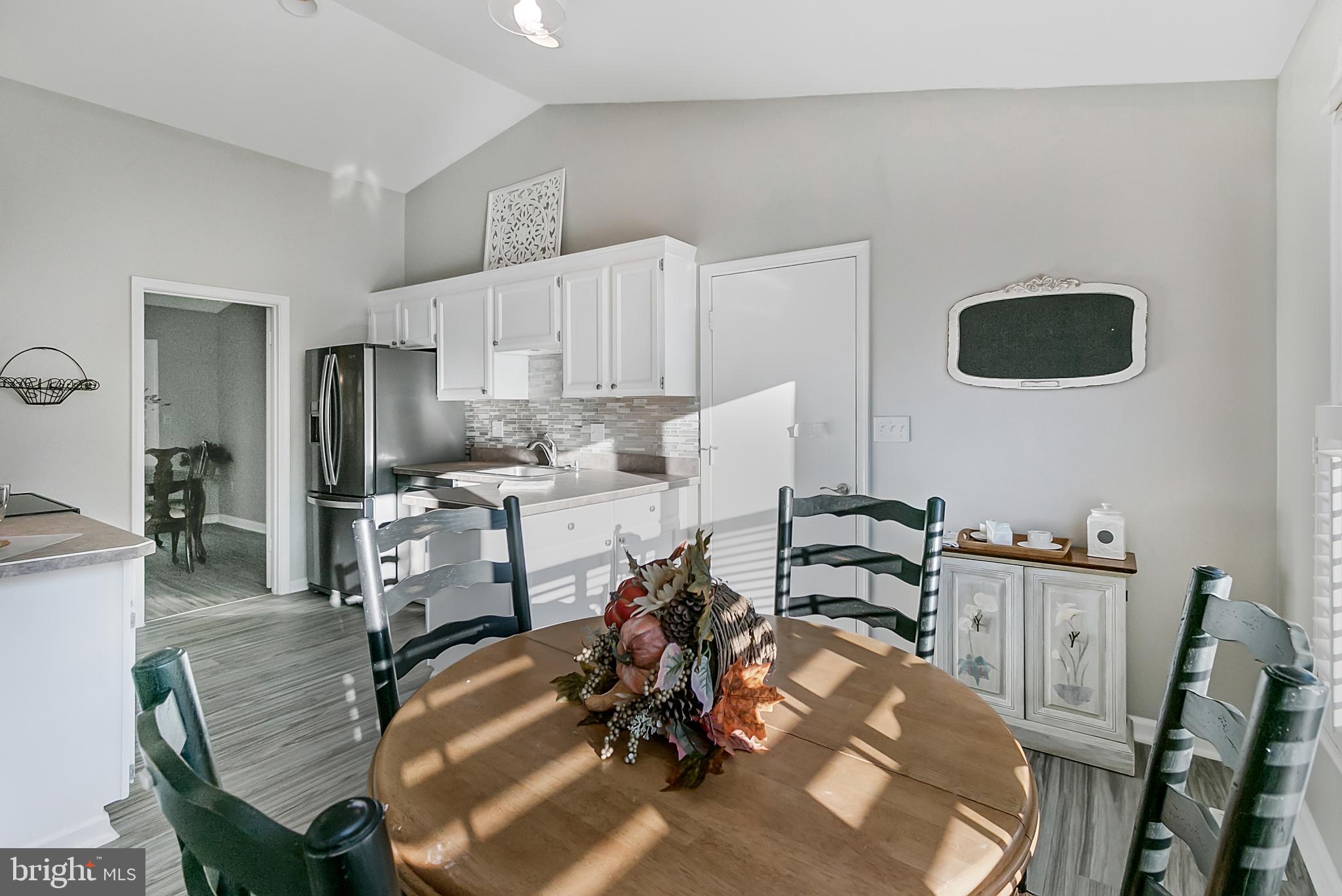 STONEGATE VILLAGE - Residential