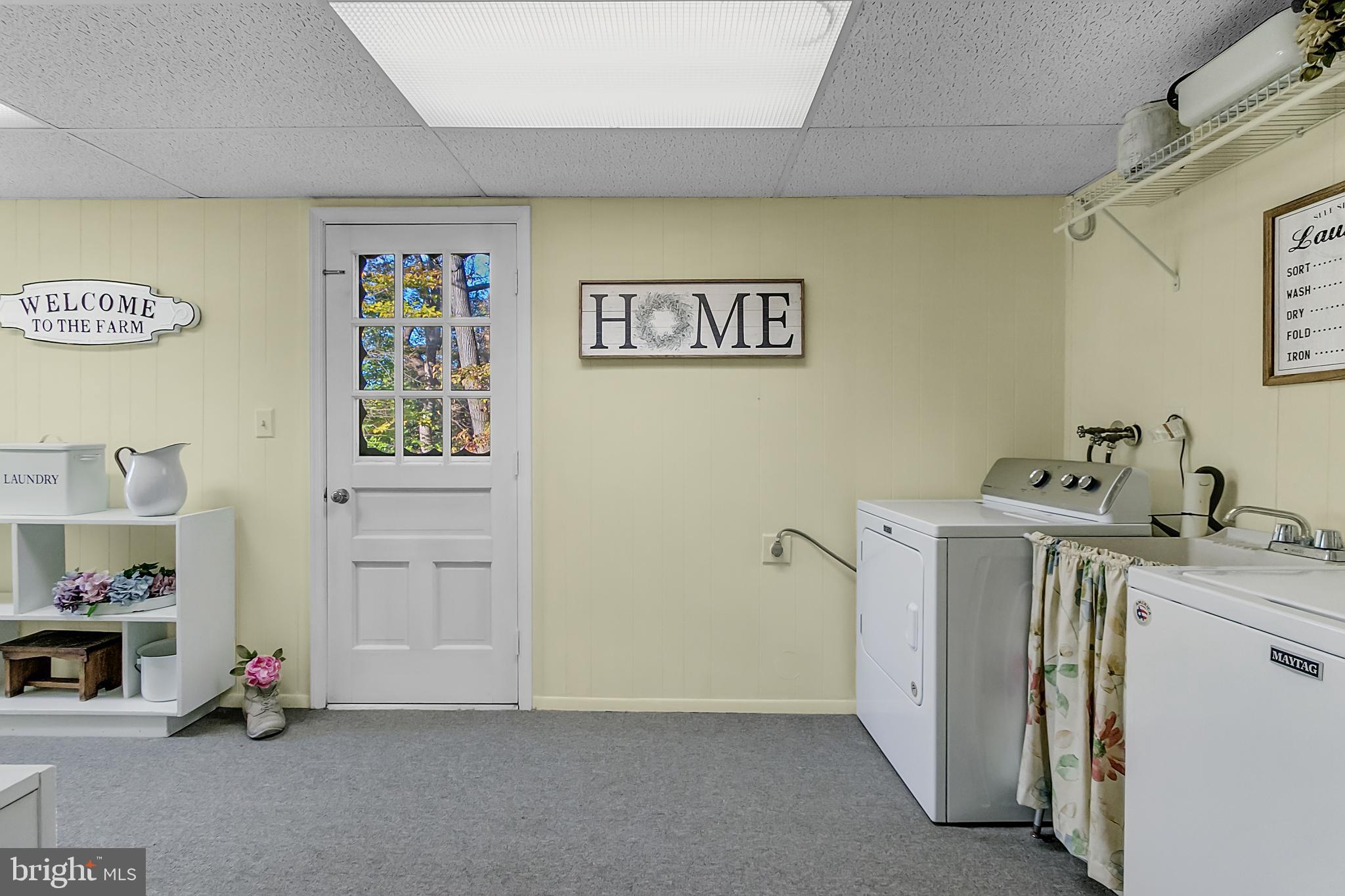 STONEGATE VILLAGE - Residential