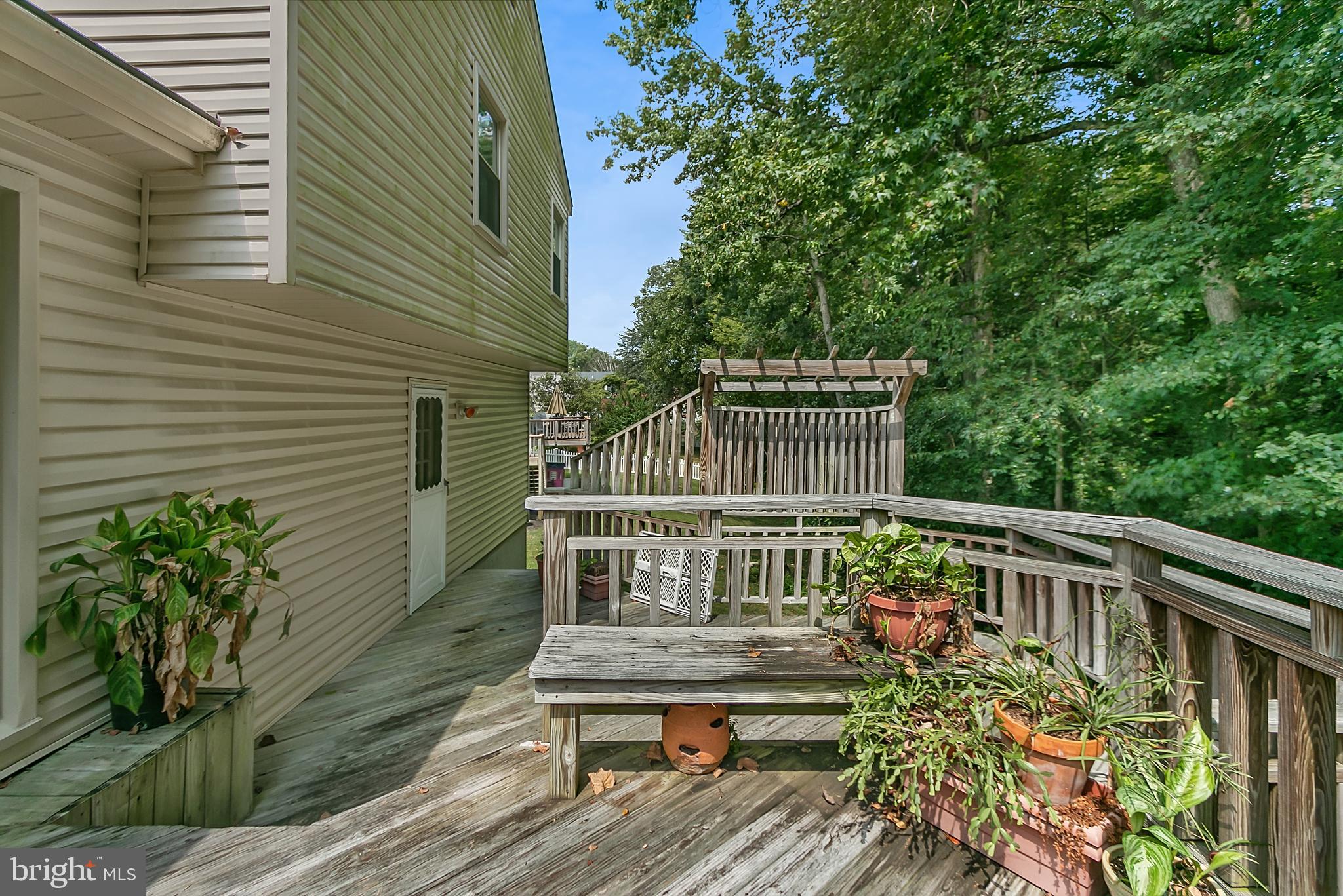 STONEGATE VILLAGE - Residential