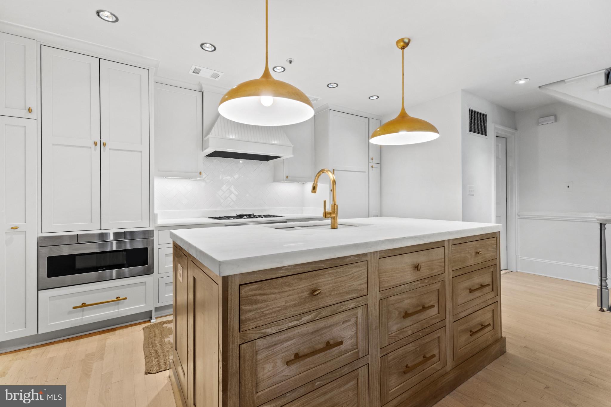 HARBORSIDE - Residential