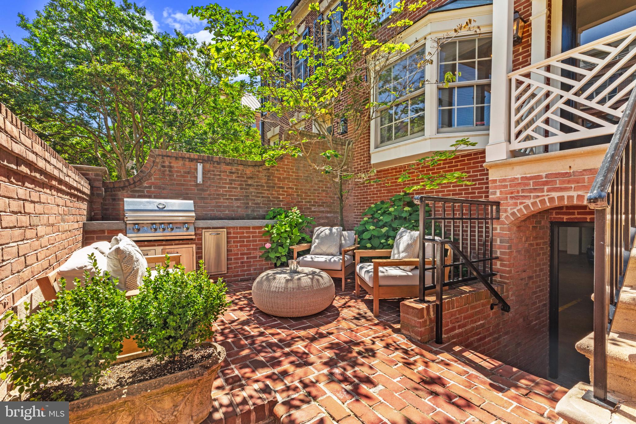 HARBORSIDE - Residential