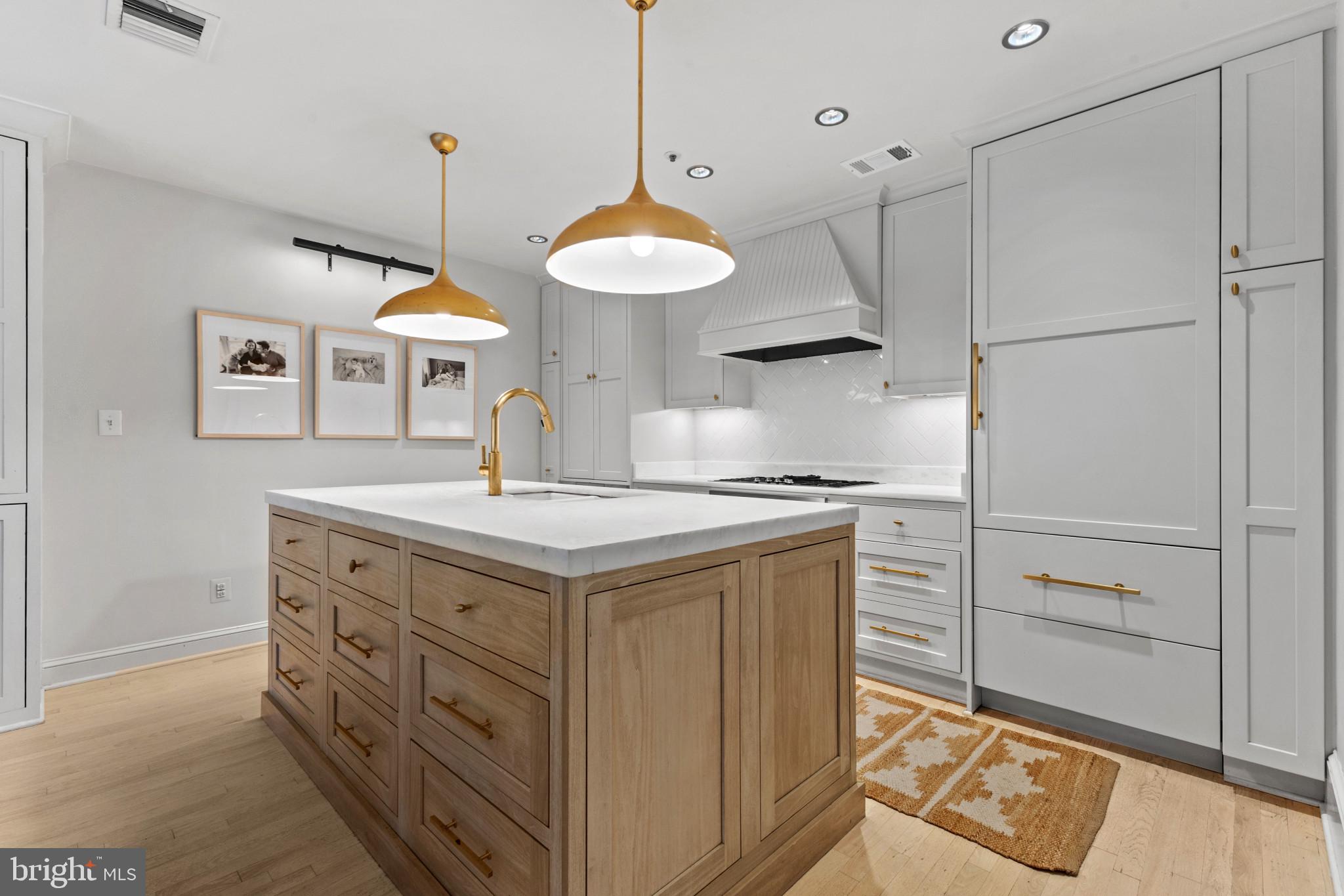 HARBORSIDE - Residential