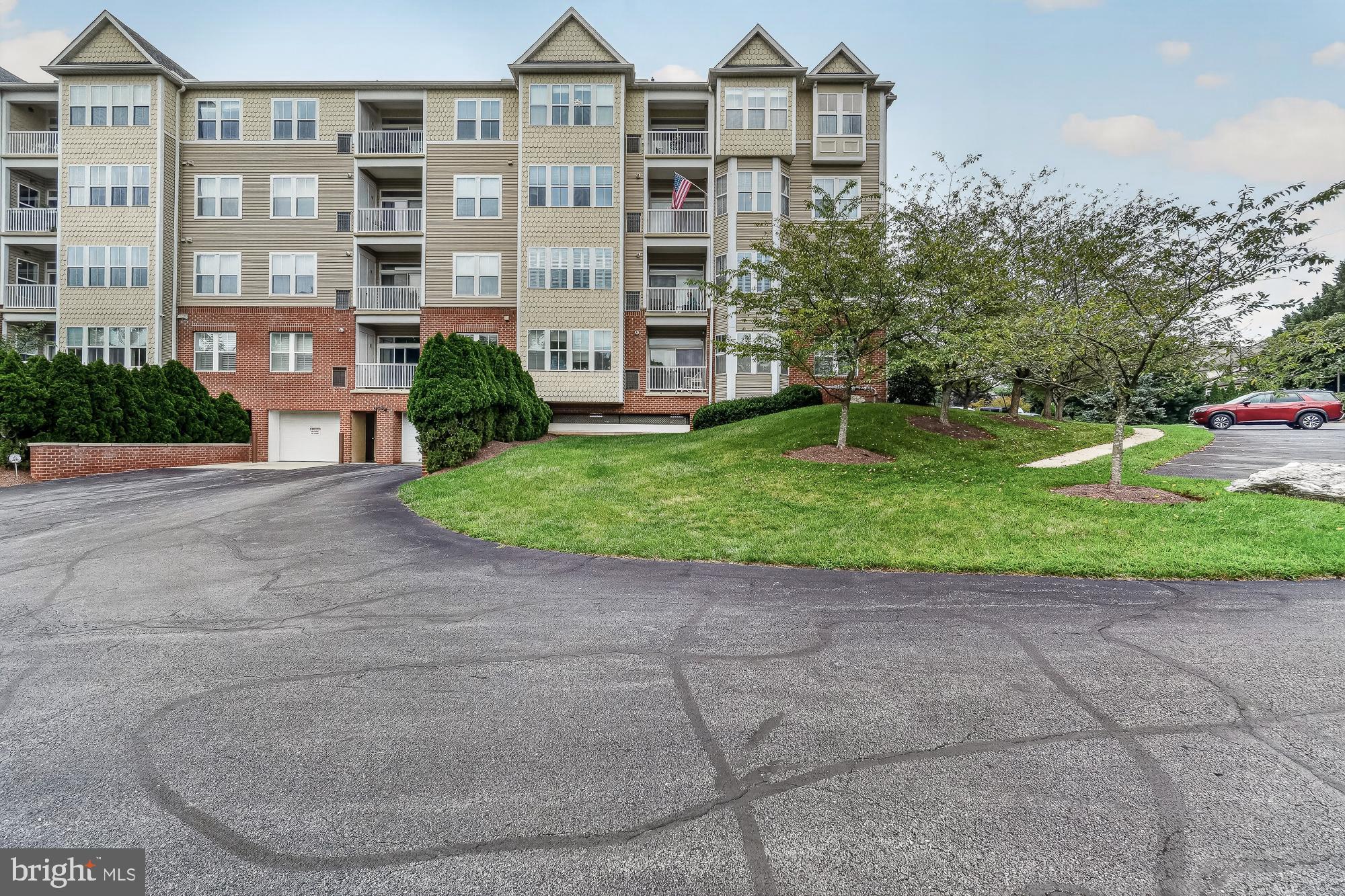 2250 BEAR DEN ROAD 305