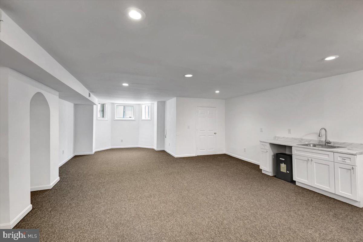 RESERVOIR HILL - Residential Income