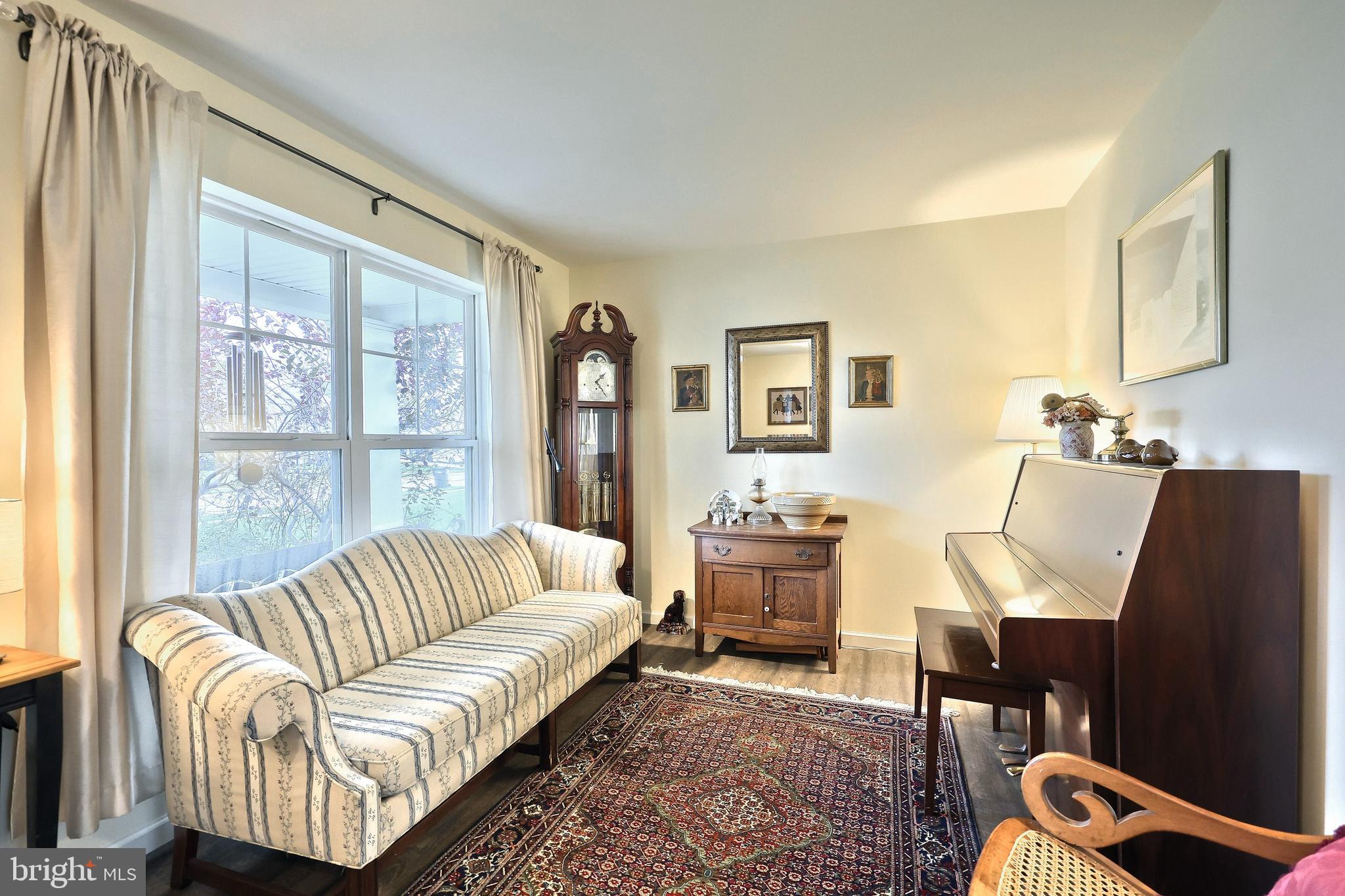 HAMPTON HEIGHTS - Residential