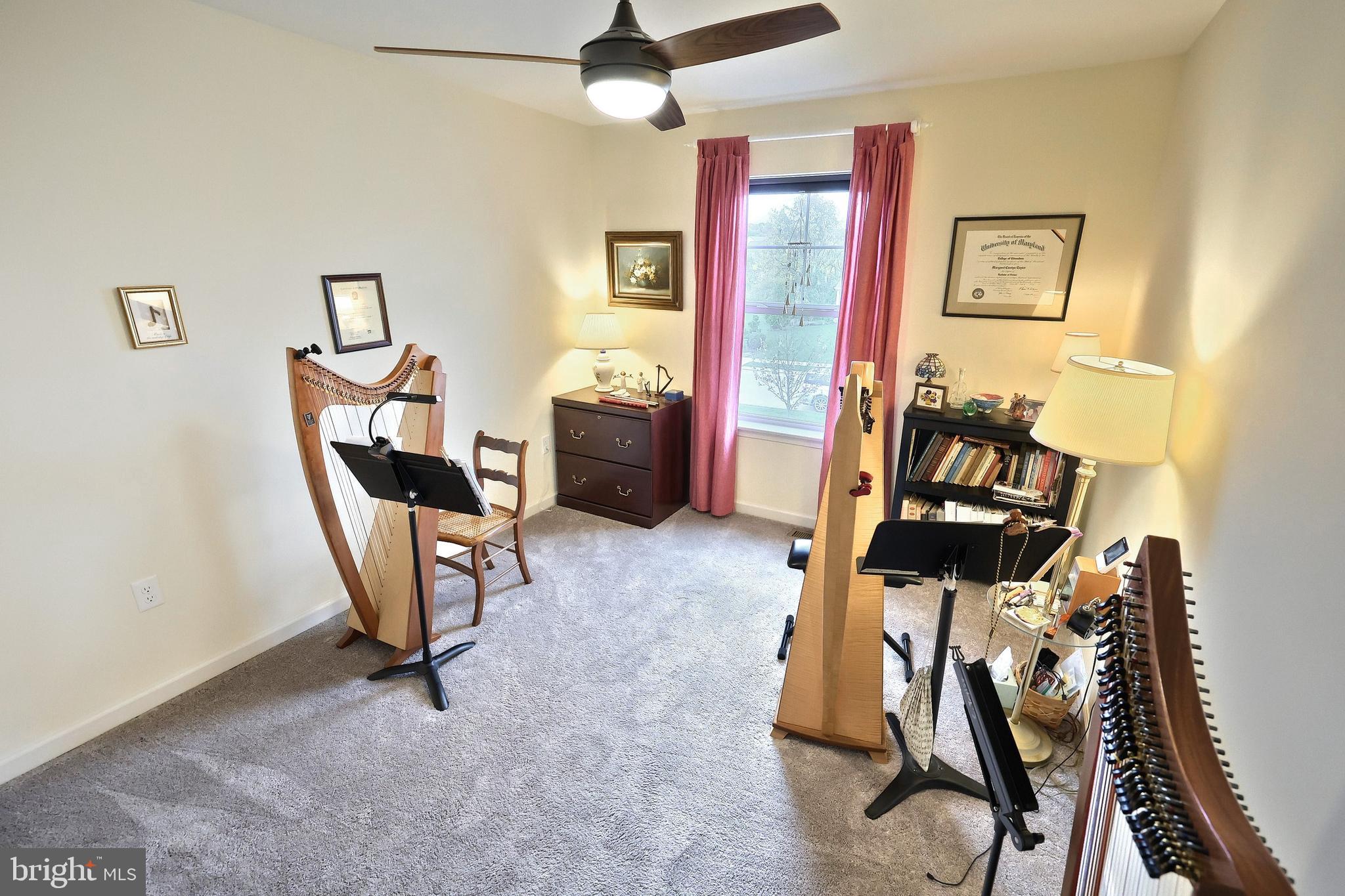 HAMPTON HEIGHTS - Residential