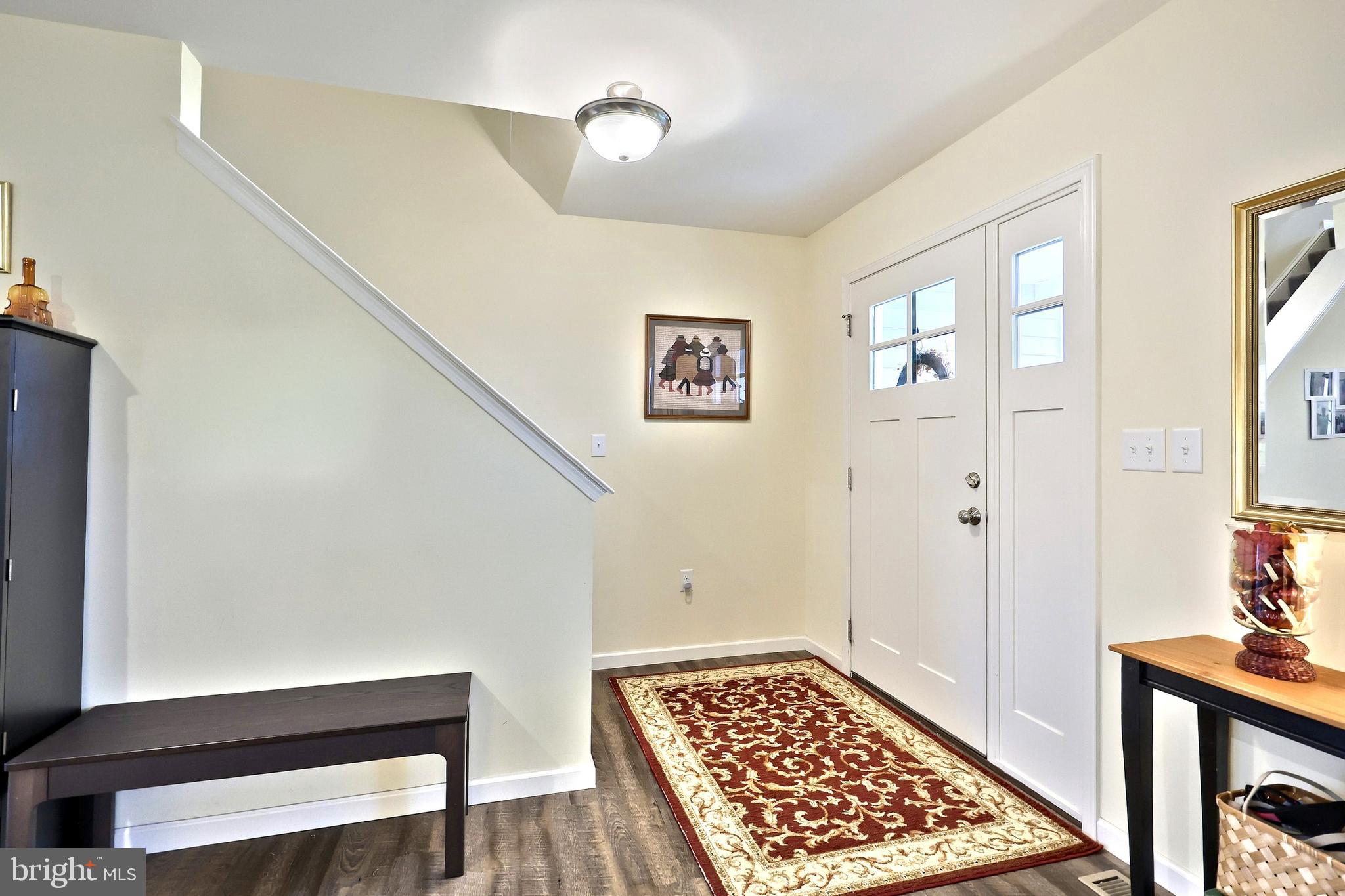 HAMPTON HEIGHTS - Residential