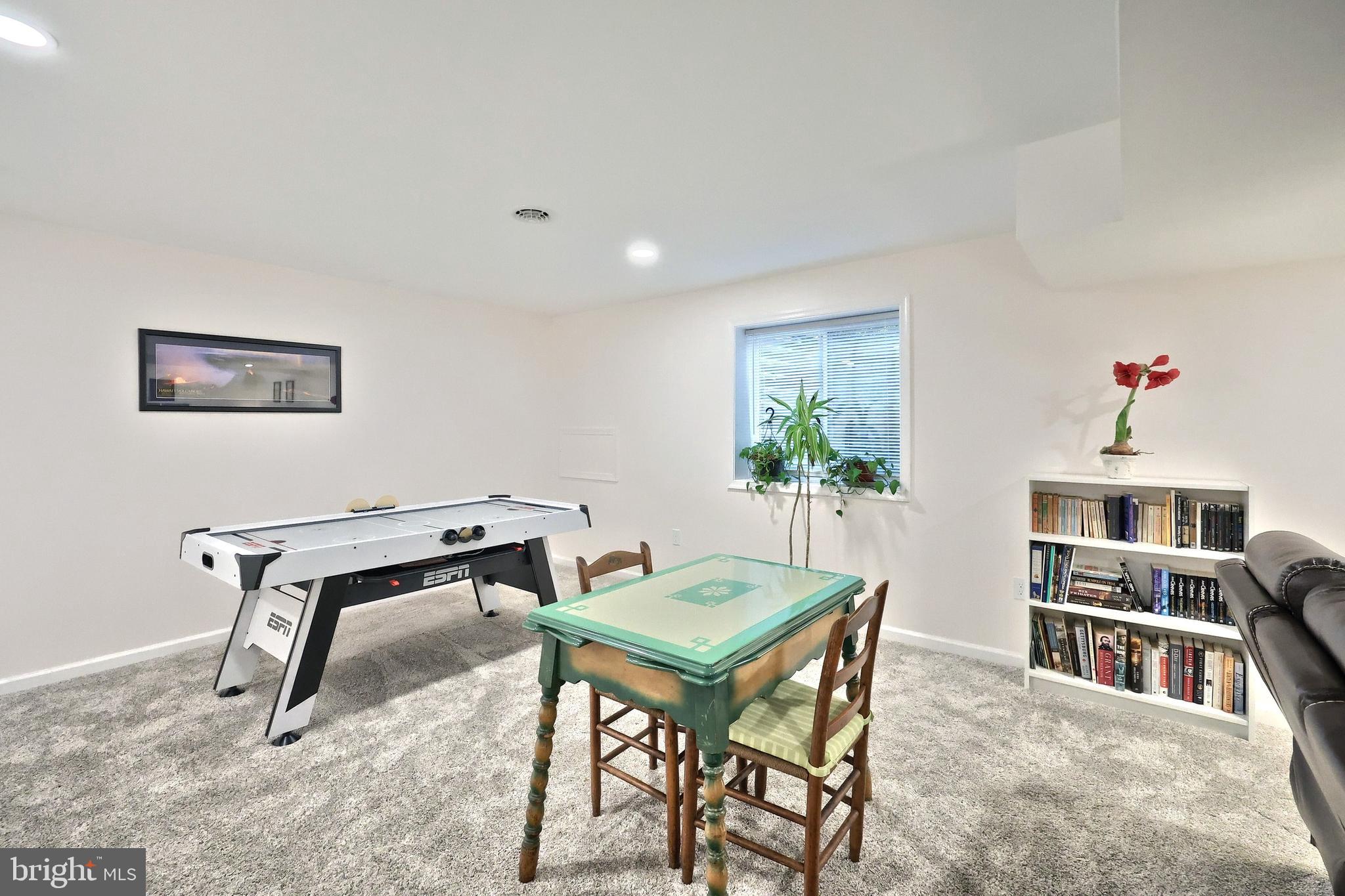 HAMPTON HEIGHTS - Residential