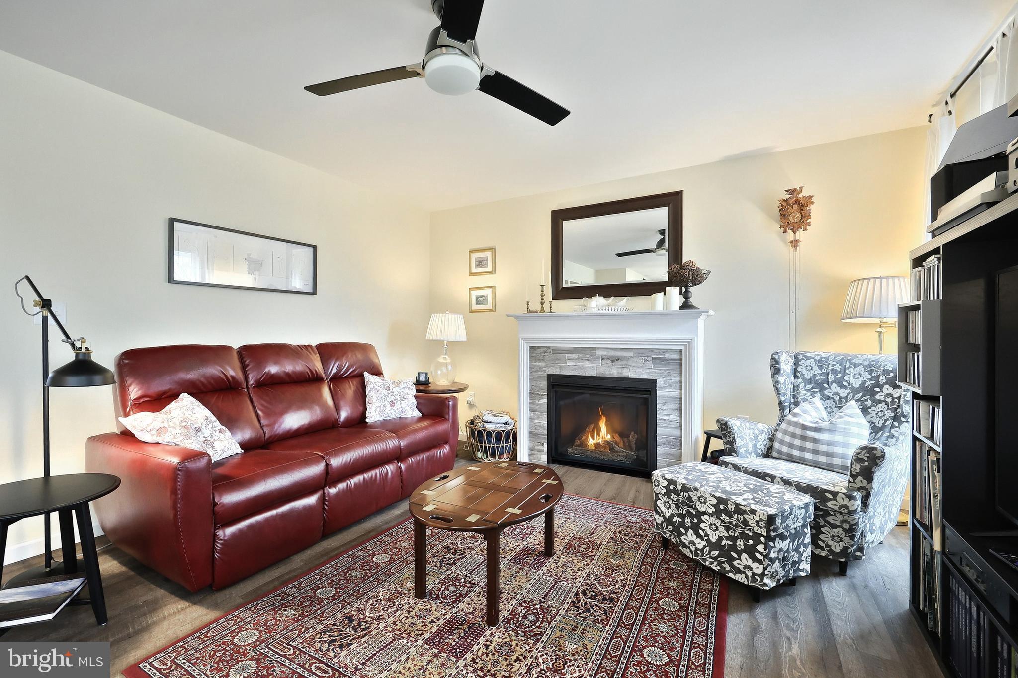 HAMPTON HEIGHTS - Residential