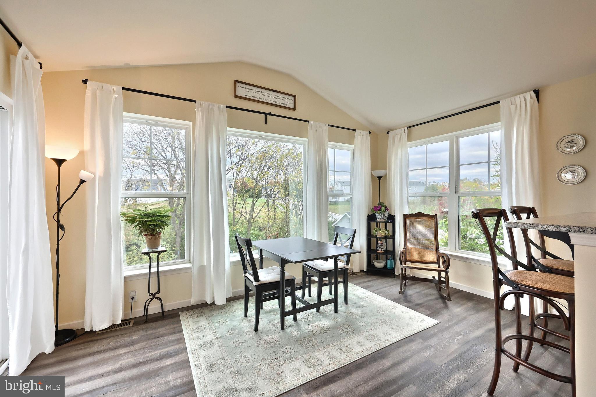 HAMPTON HEIGHTS - Residential