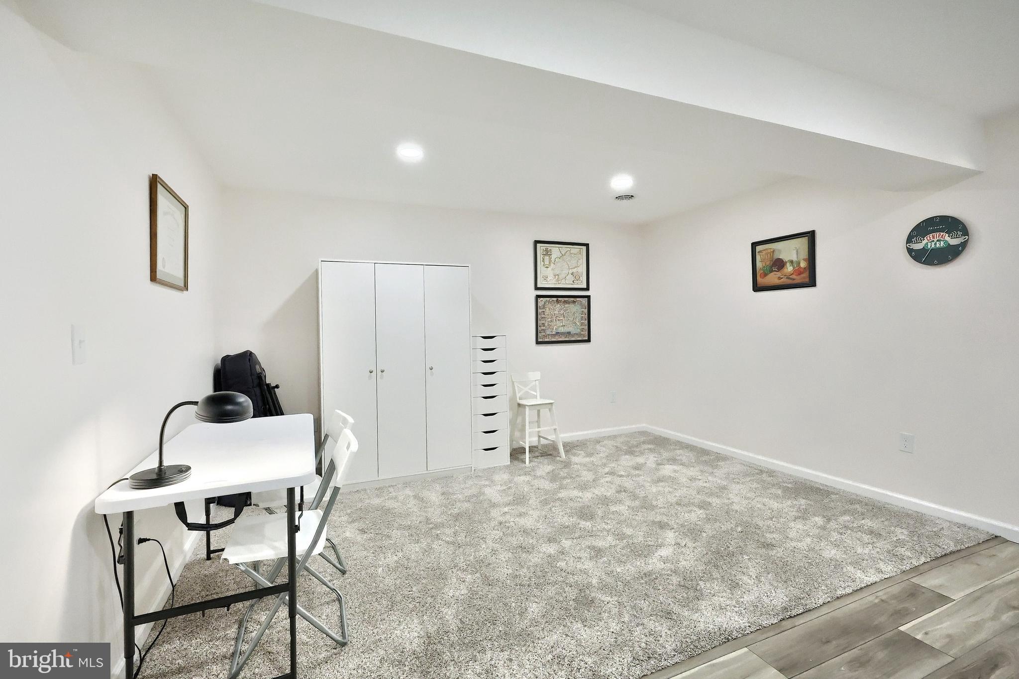 HAMPTON HEIGHTS - Residential