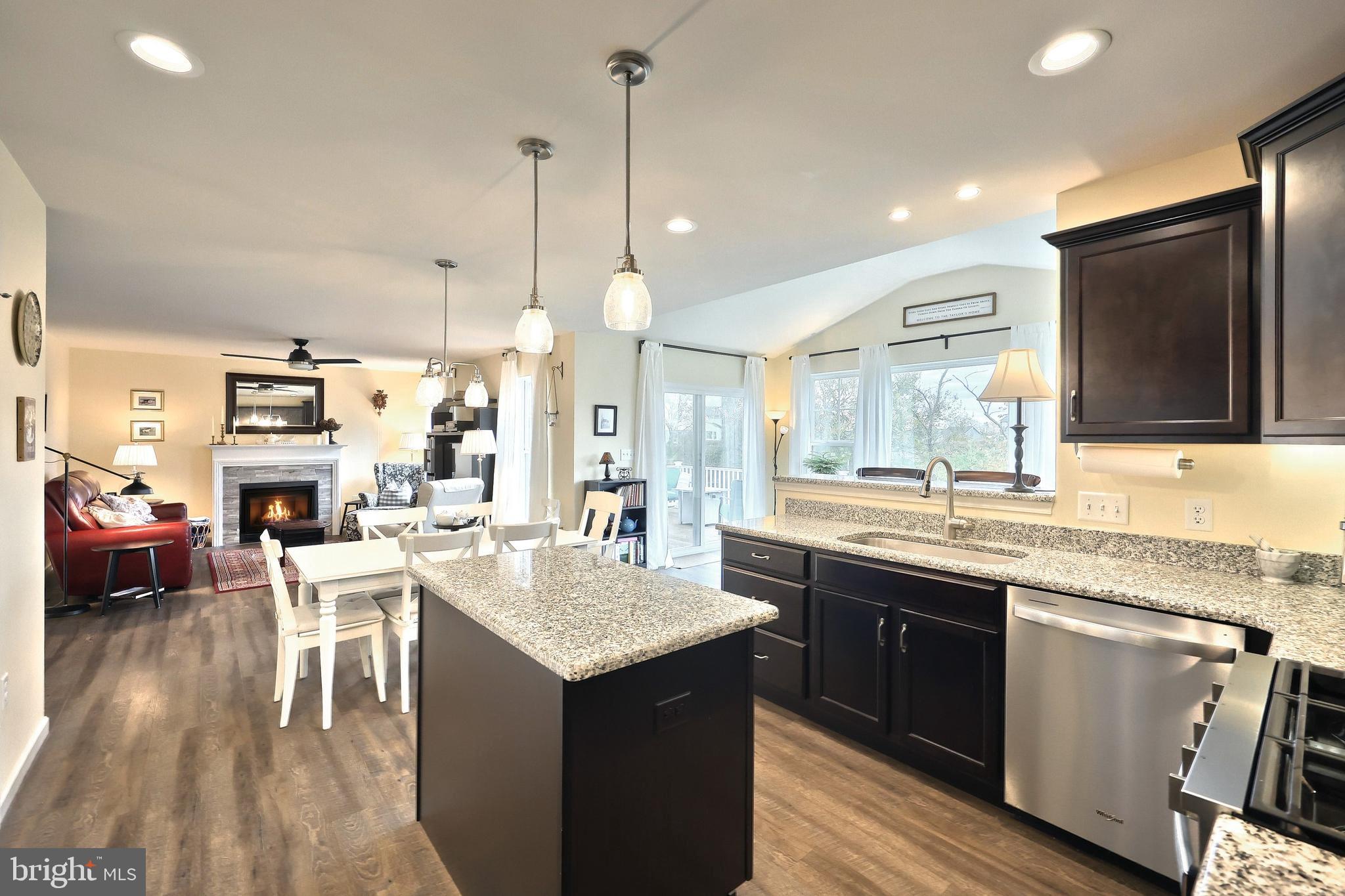 HAMPTON HEIGHTS - Residential