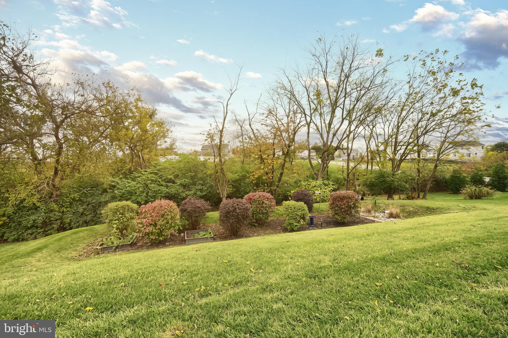 HAMPTON HEIGHTS - Residential