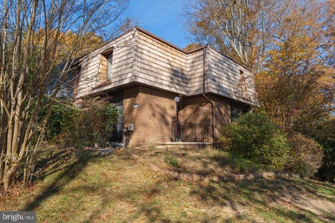 Townhouse For Rent - 10855 Deborah Drive<br/> Montgomery County, POTOMAC, MD 20854