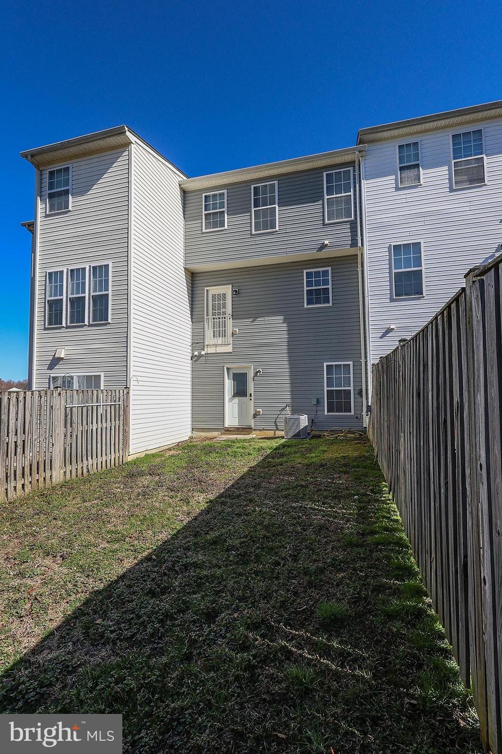 WESTBURY - Residential