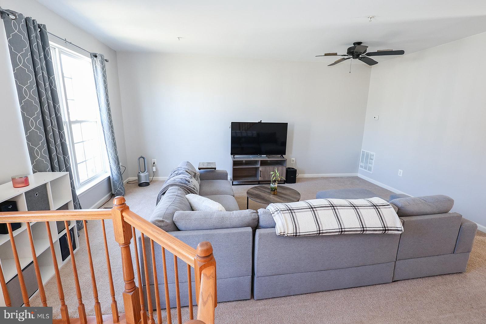 WESTBURY - Residential