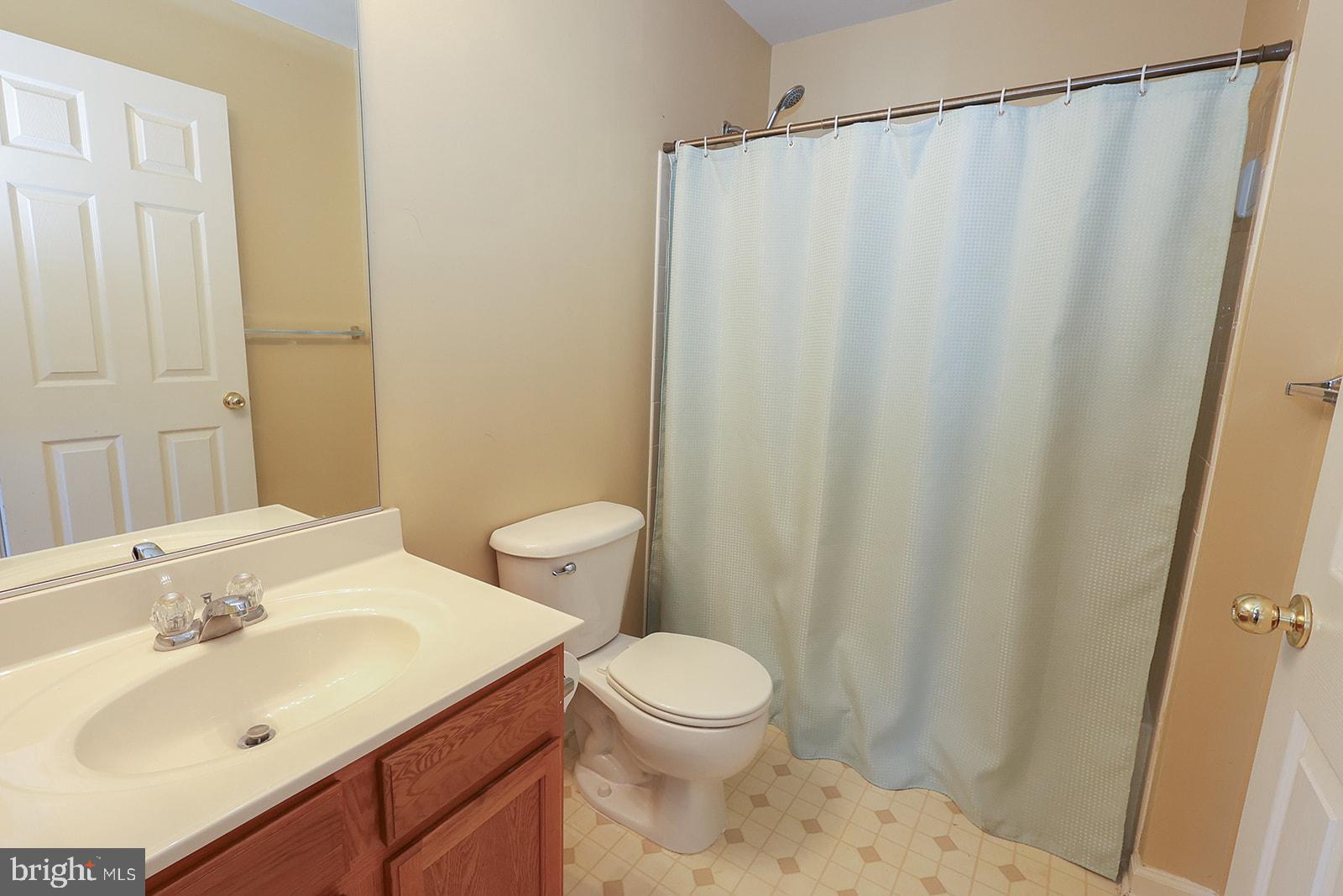 WESTBURY - Residential