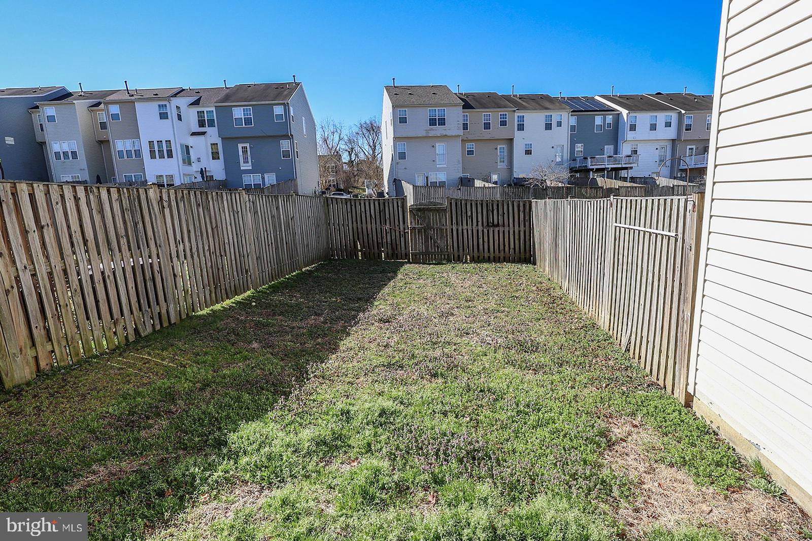 WESTBURY - Residential