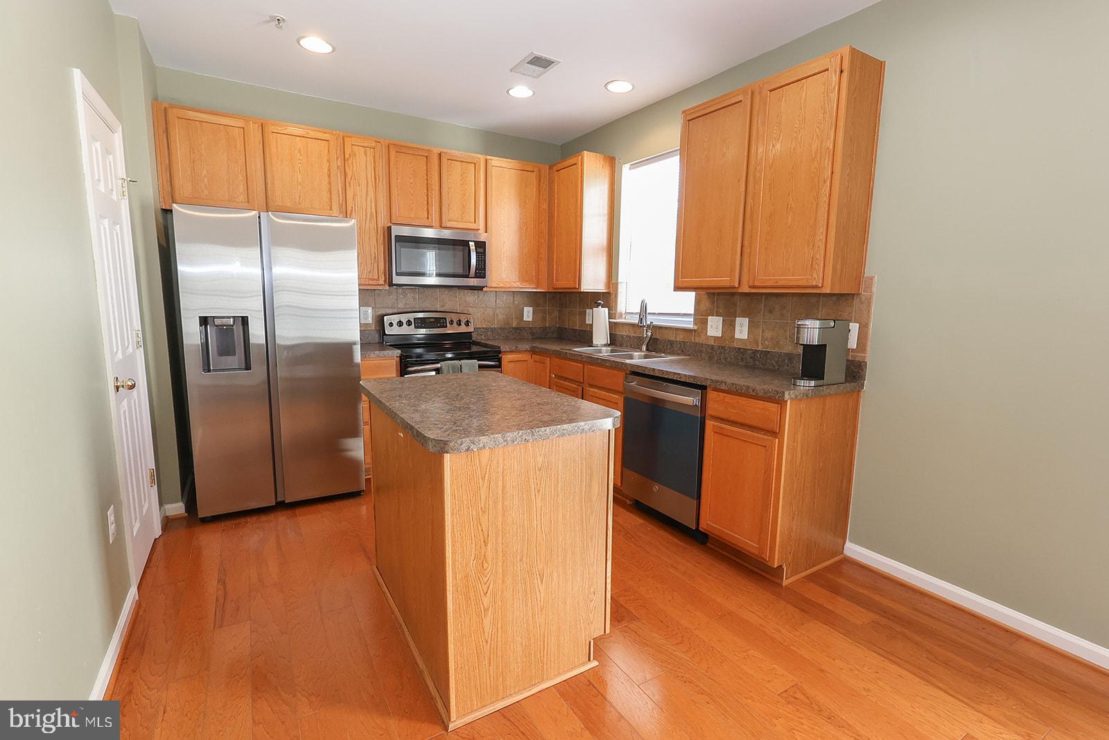 WESTBURY - Residential