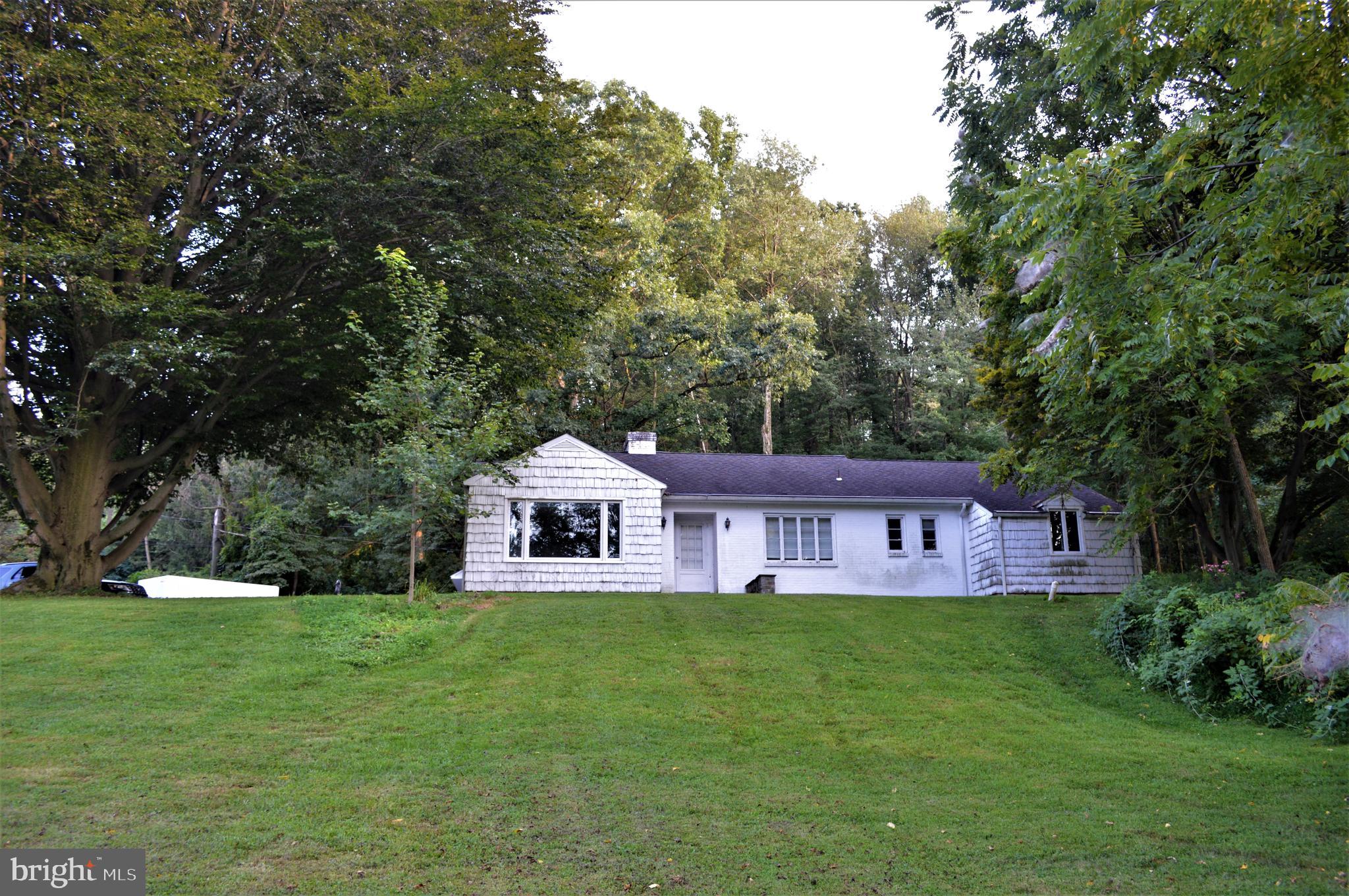 Charming two bedroom possible three bedroom rancher nestled in Lancaster County. The house sits on 3.7 acres and has one full bath and two half baths, dining room, kitchen, large living room and a detached garage. New hardwood floors through-out the entire house. Tenant is responsible for all utilities. Landlord maintains lawn