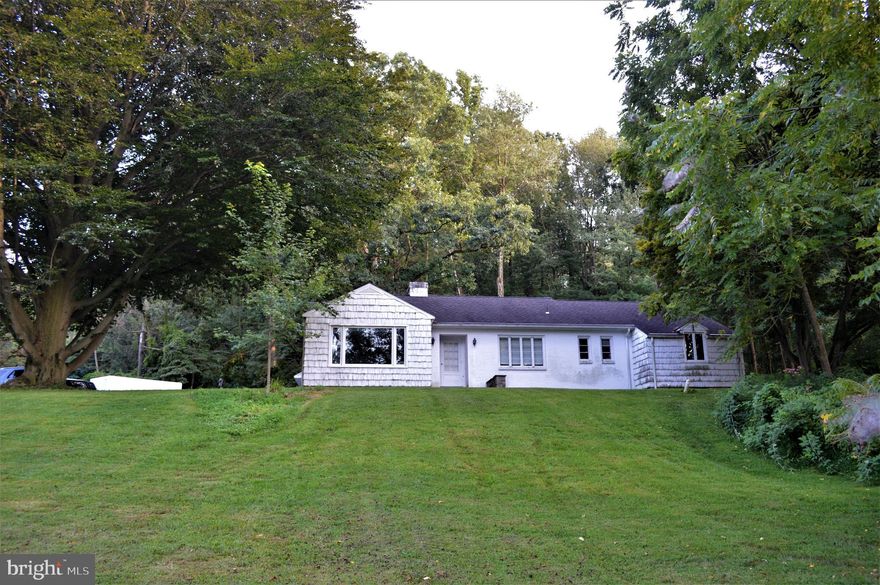Charming two bedroom possible three bedroom rancher nestled in Lancaster County. The house sits on 3.7 acres and has one full bath and two half baths, dining room, kitchen, large living room and a detached garage. New hardwood floors through-out the entire house. Tenant is responsible for all utilities. Landlord maintains lawn