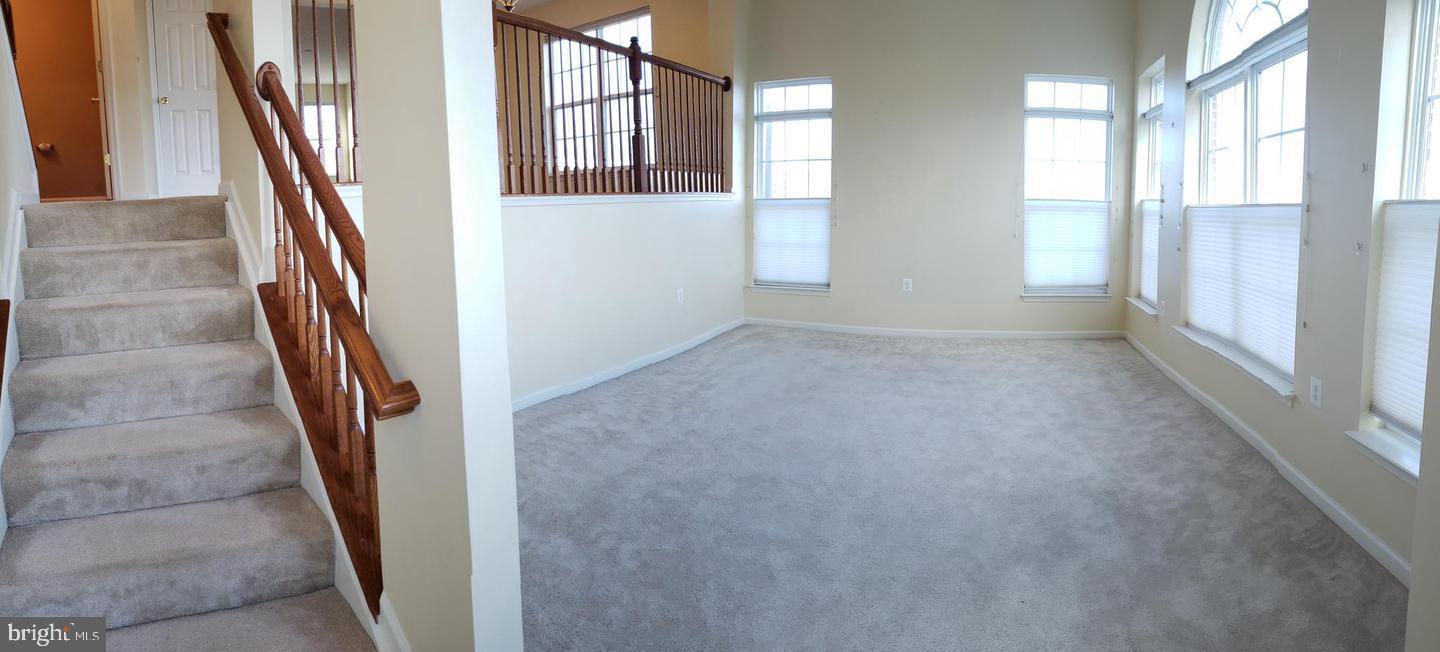 CENTREVILLE CROSSING - Residential Lease