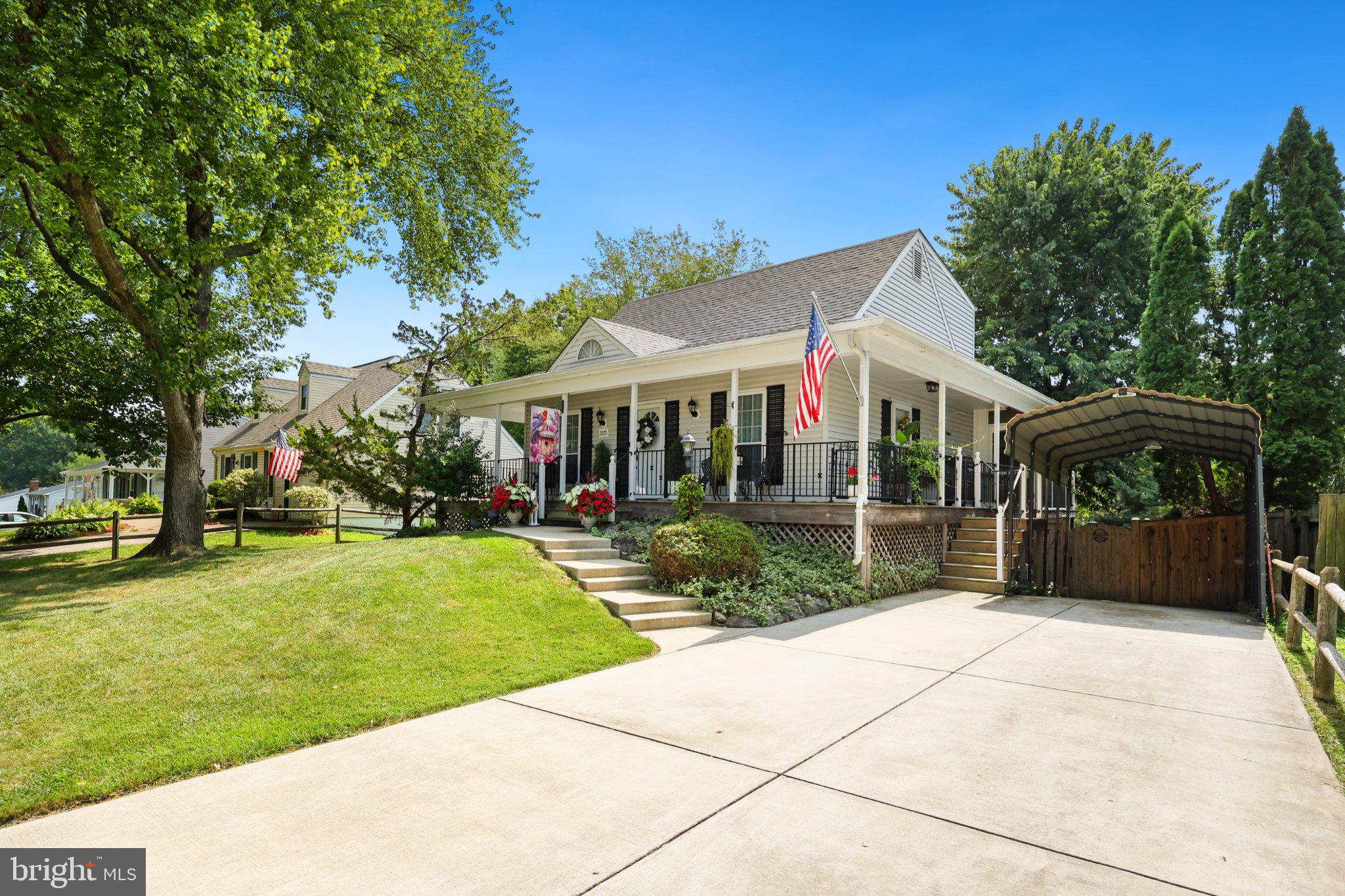 5570 SAINT CHARLES DRIVE